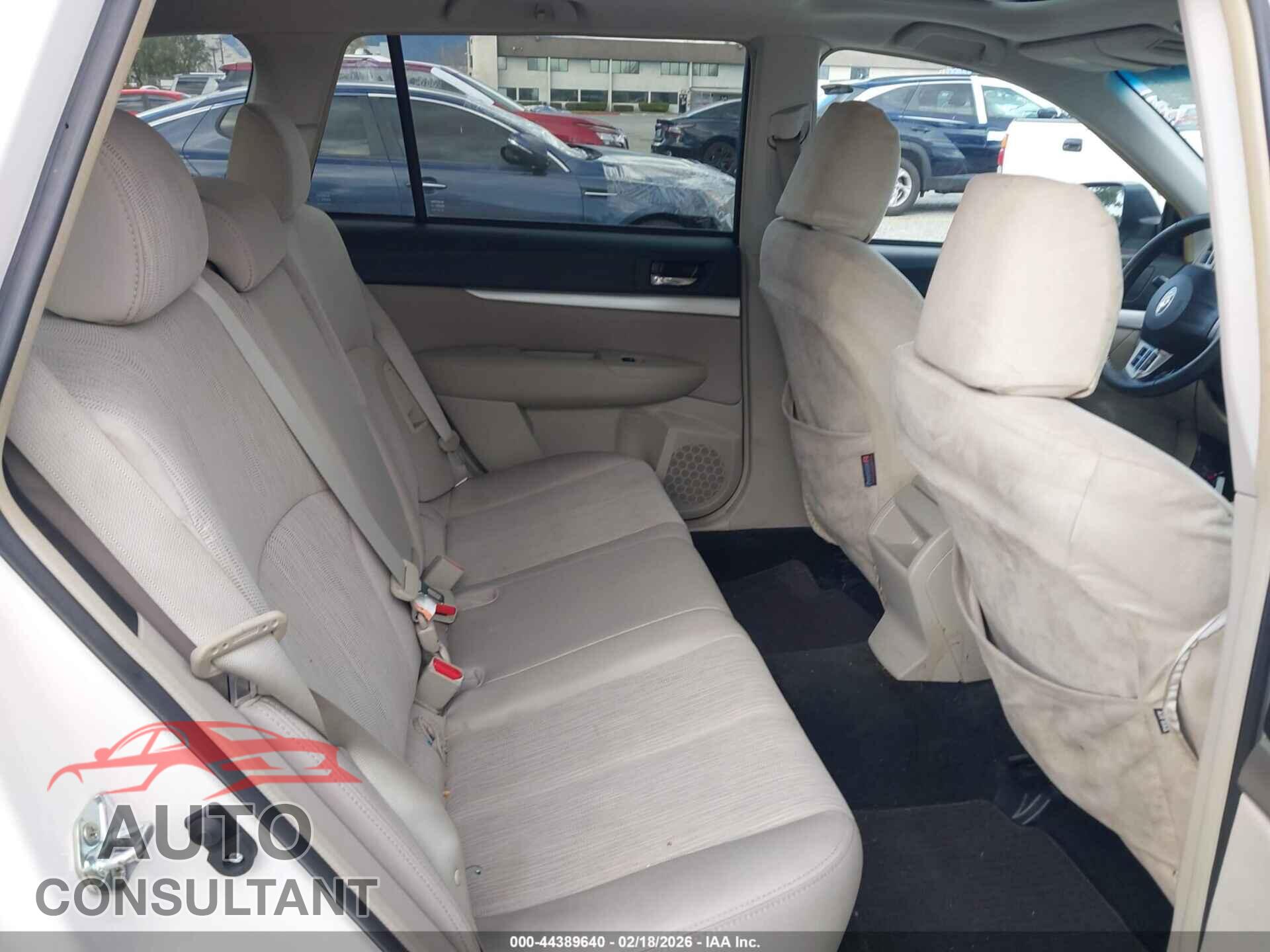 SUBARU OUTBACK 2013 - 4S4BRBGC4D3274375