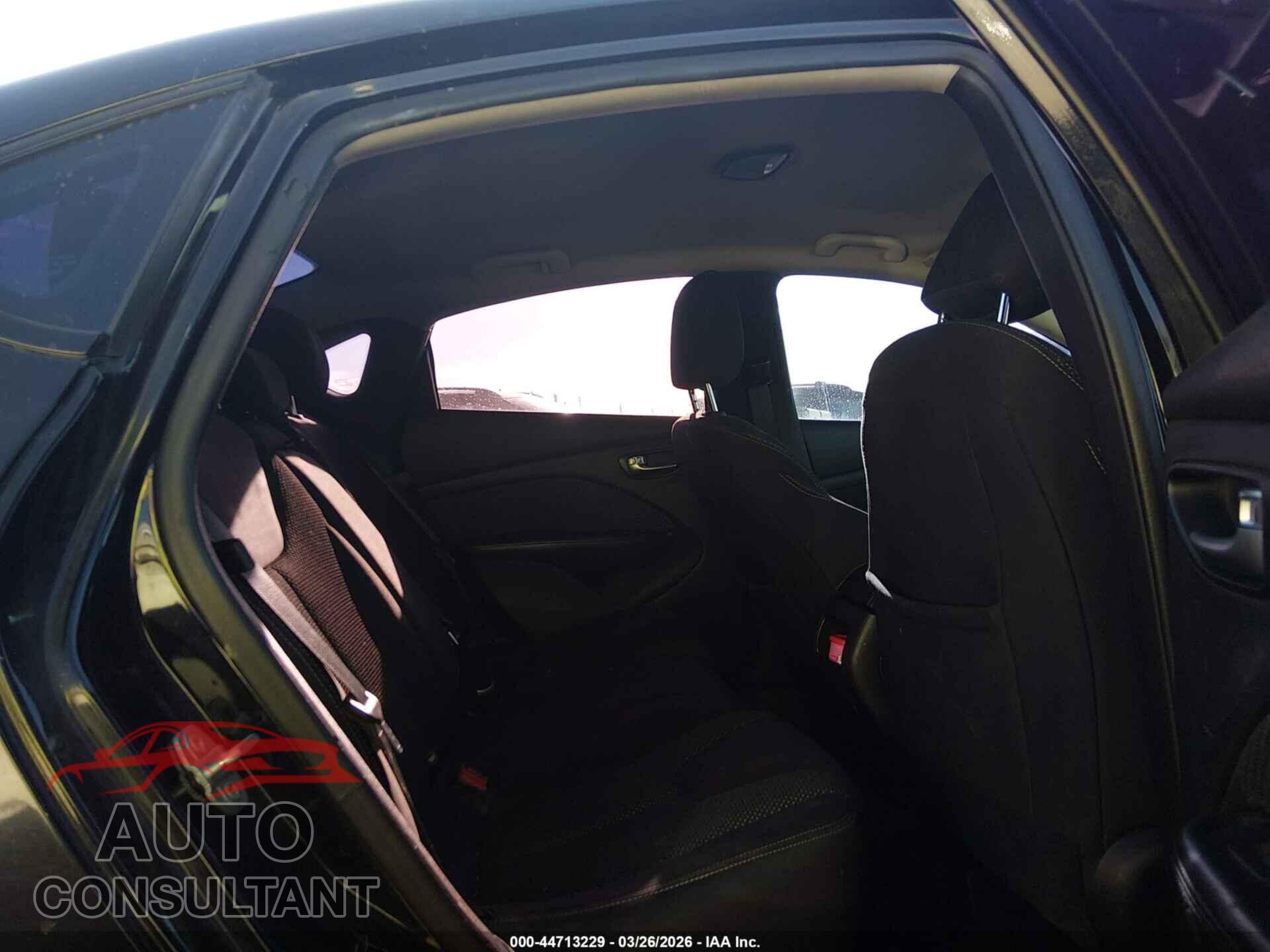 DODGE DART 2015 - 1C3CDFBB8FD117012