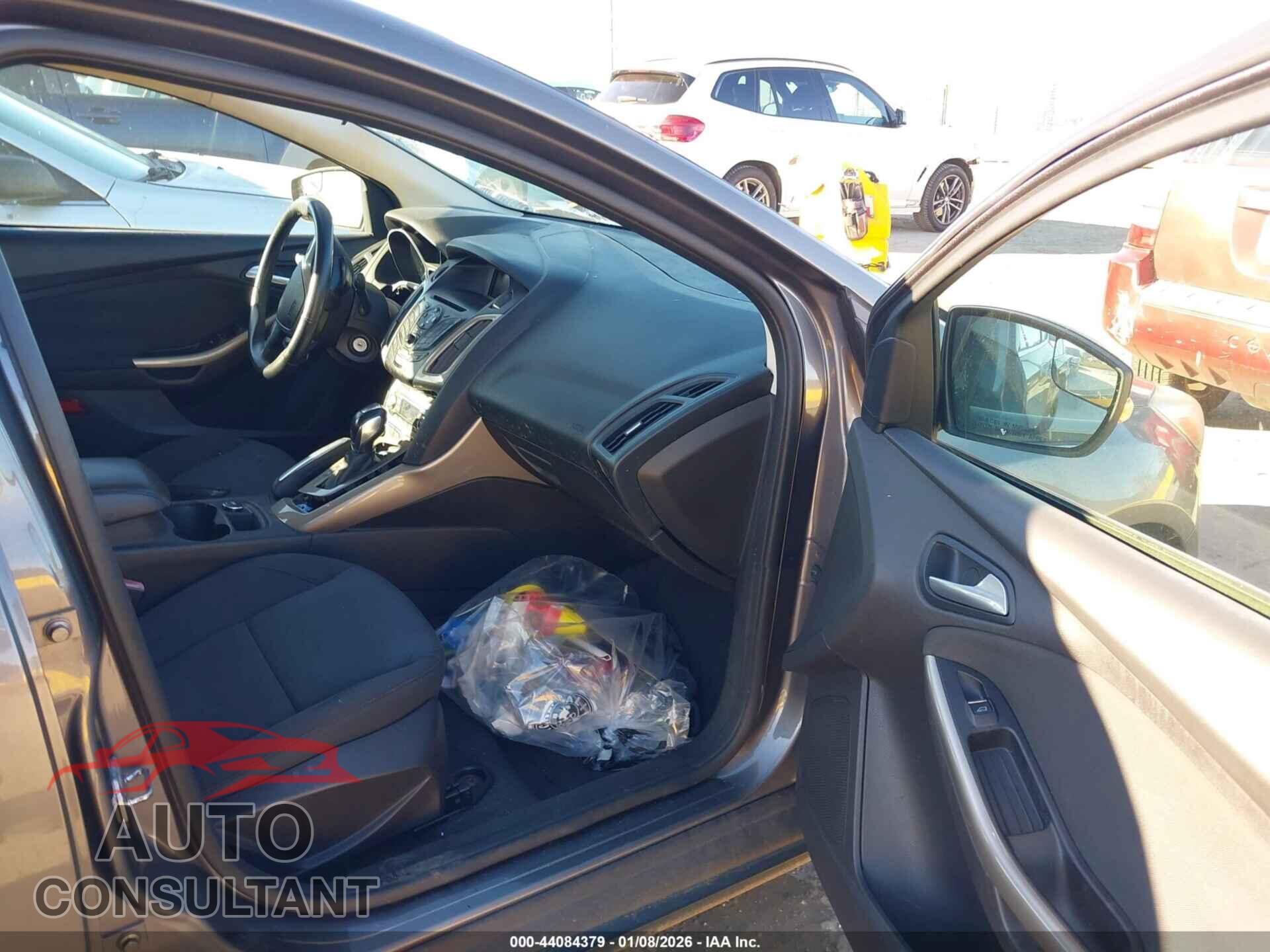 FORD FOCUS 2012 - 1FAHP3M29CL237557