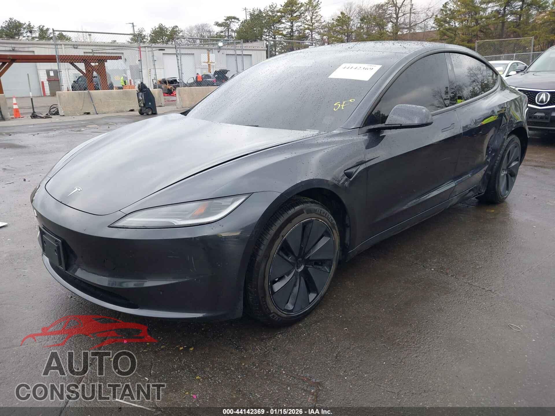 TESLA MODEL 3 2025 - 5YJ3E1EA2SF952928