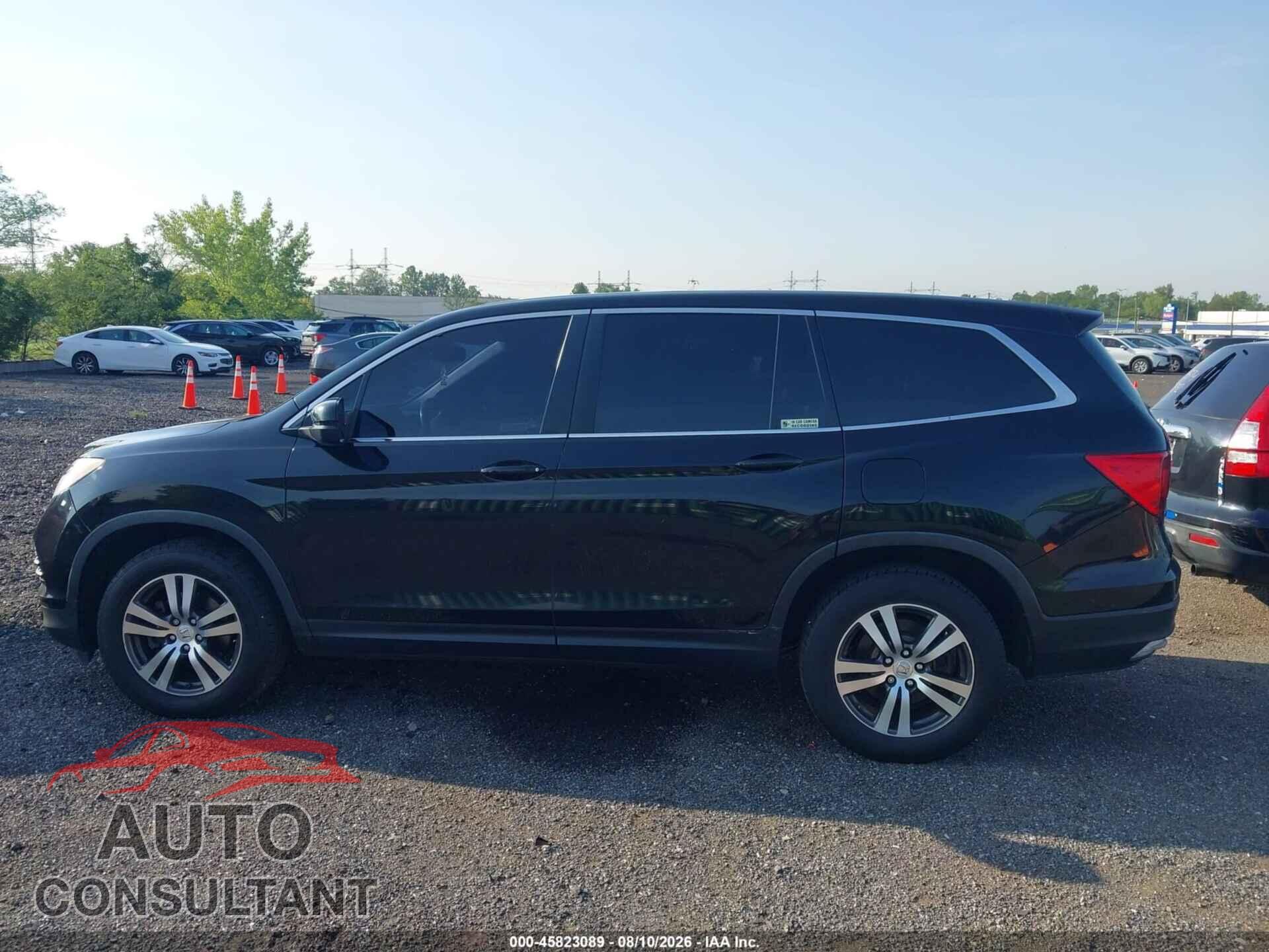 HONDA PILOT 2017 - 5FNYF6H77HB048372