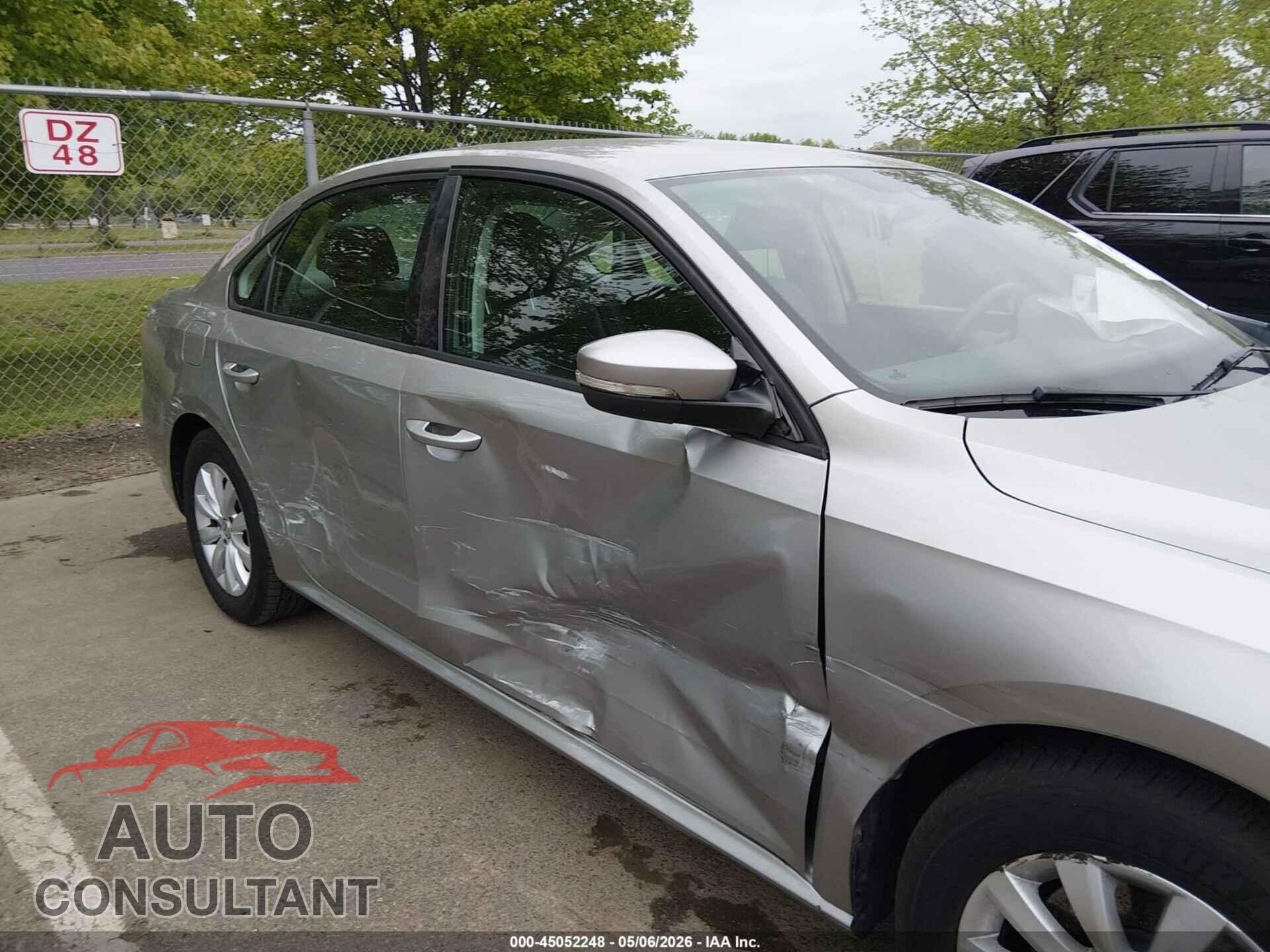 VOLKSWAGEN PASSAT 2014 - 1VWAP7A30EC005459