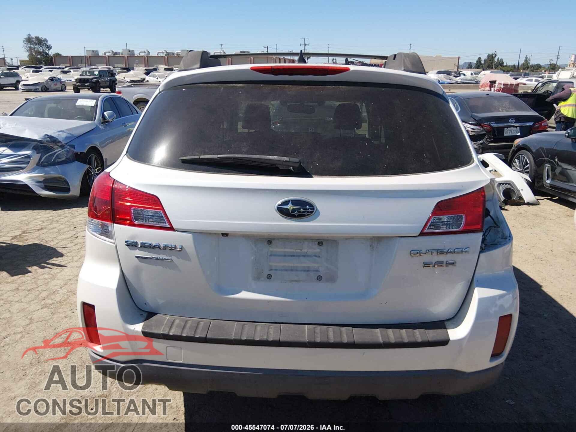 SUBARU OUTBACK 2014 - 4S4BRDPC4E2273004