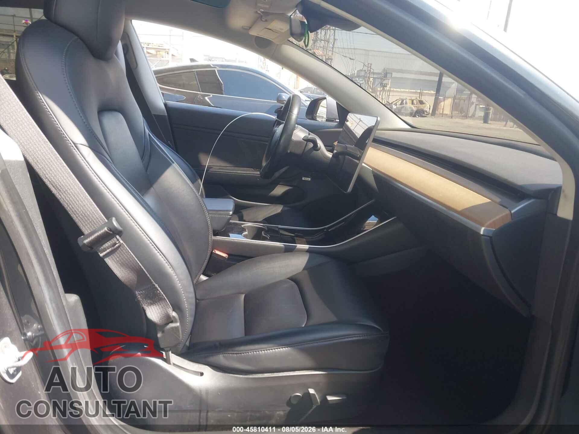 TESLA MODEL 3 2018 - 5YJ3E1EA9JF045401
