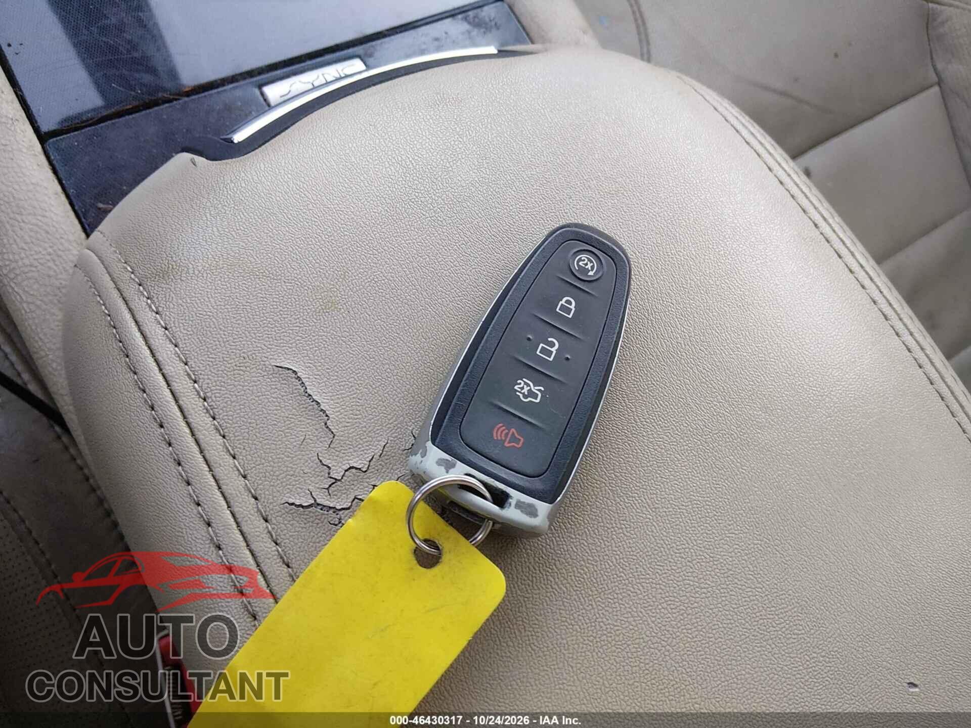 FORD TAURUS 2017 - 1FAHP2F86HG129070