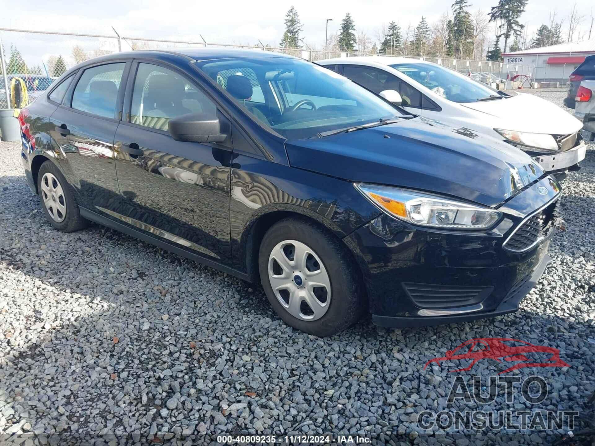 FORD FOCUS 2018 - 1FADP3E21JL279280