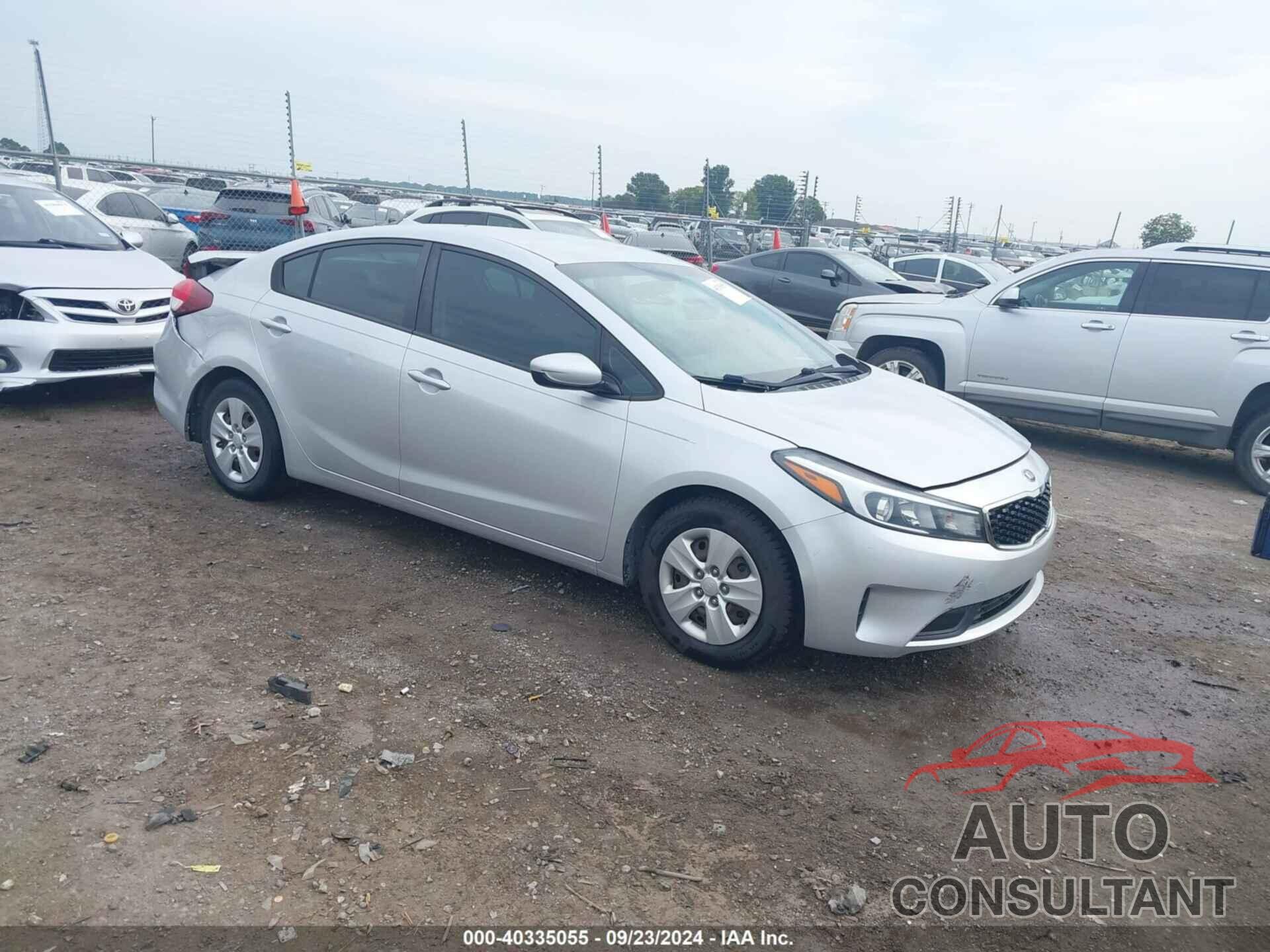 KIA FORTE 2018 - 3KPFL4A77JE185757