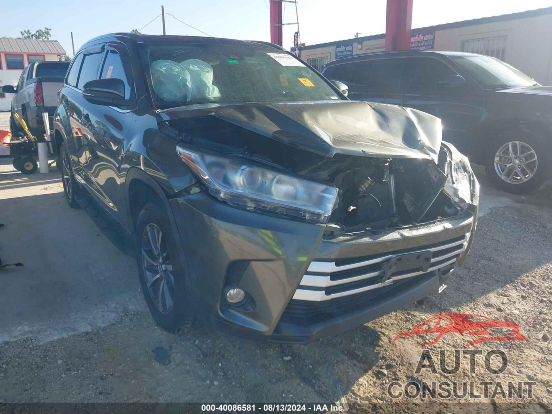 TOYOTA HIGHLANDER 2018 - 5TDKZRFH3JS250458