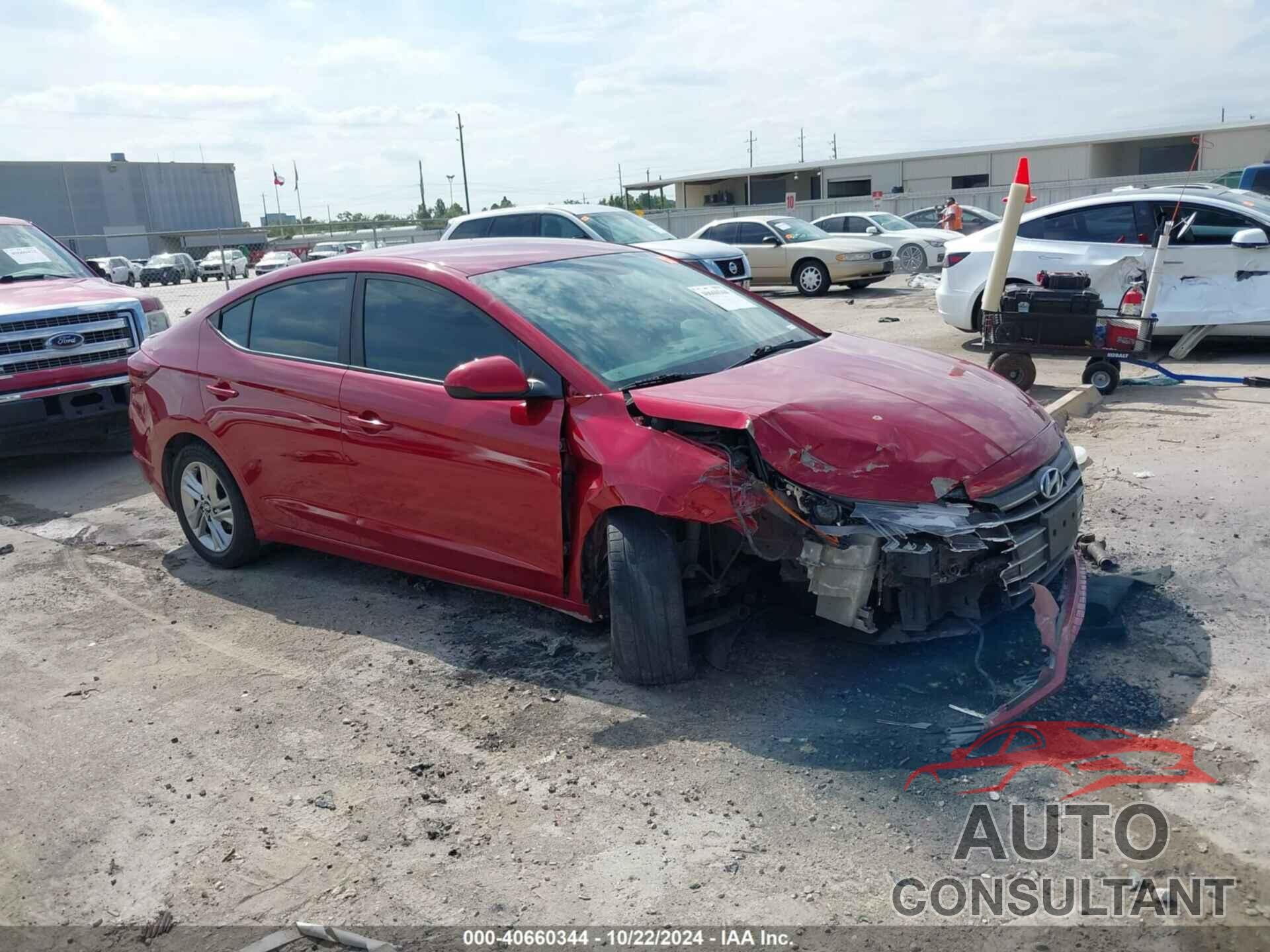 HYUNDAI ELANTRA 2019 - KMHD84LF5KU764659