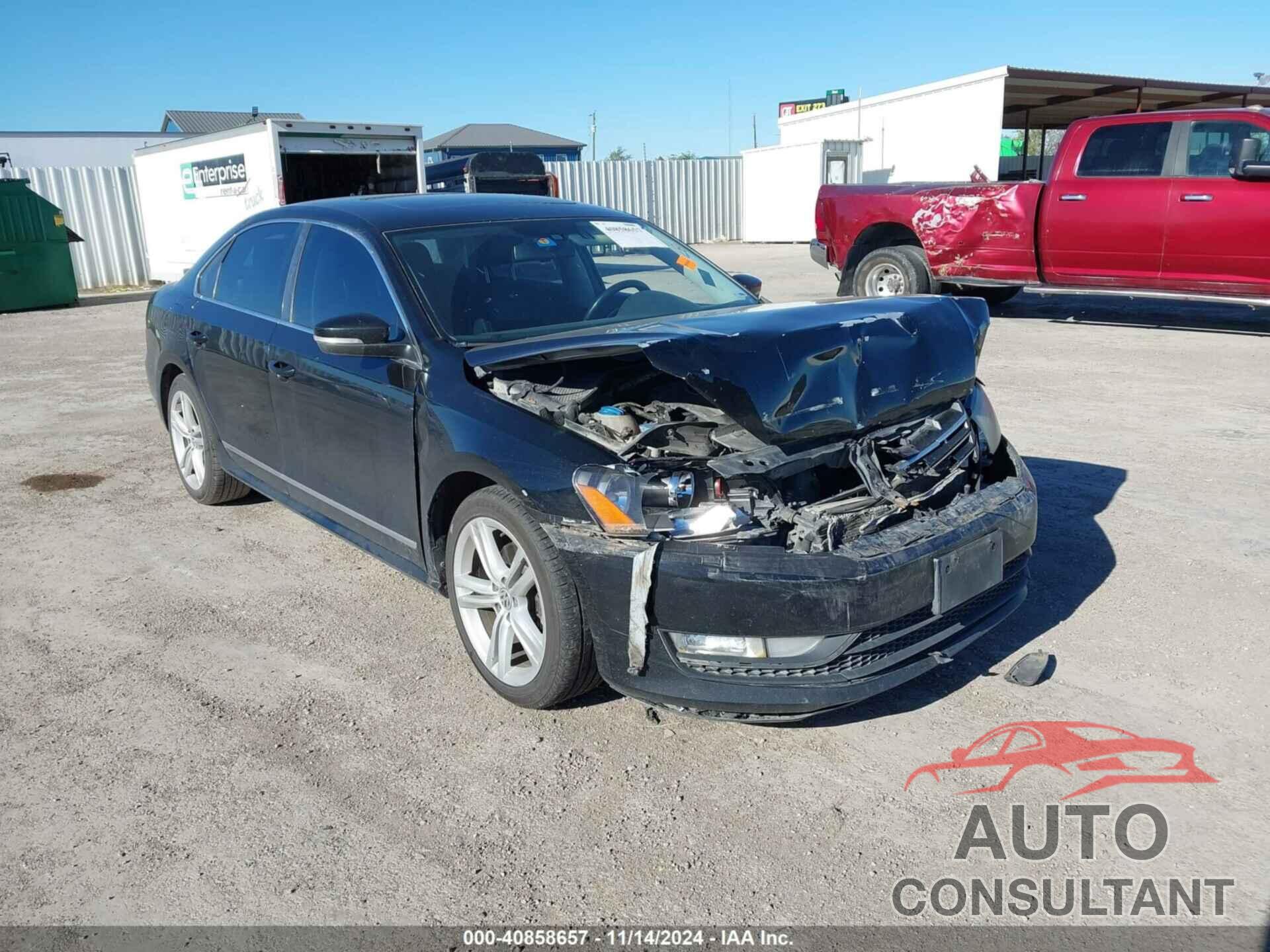 VOLKSWAGEN PASSAT 2013 - 1VWCN7A37DC123781