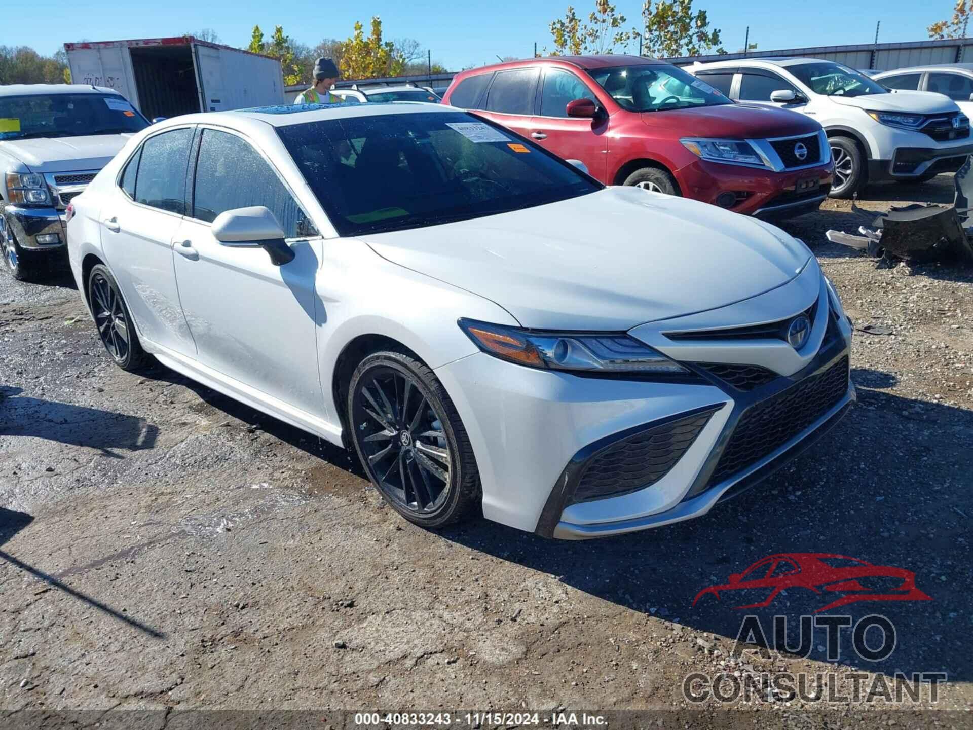 TOYOTA CAMRY 2022 - 4T1K31AK6NU590707