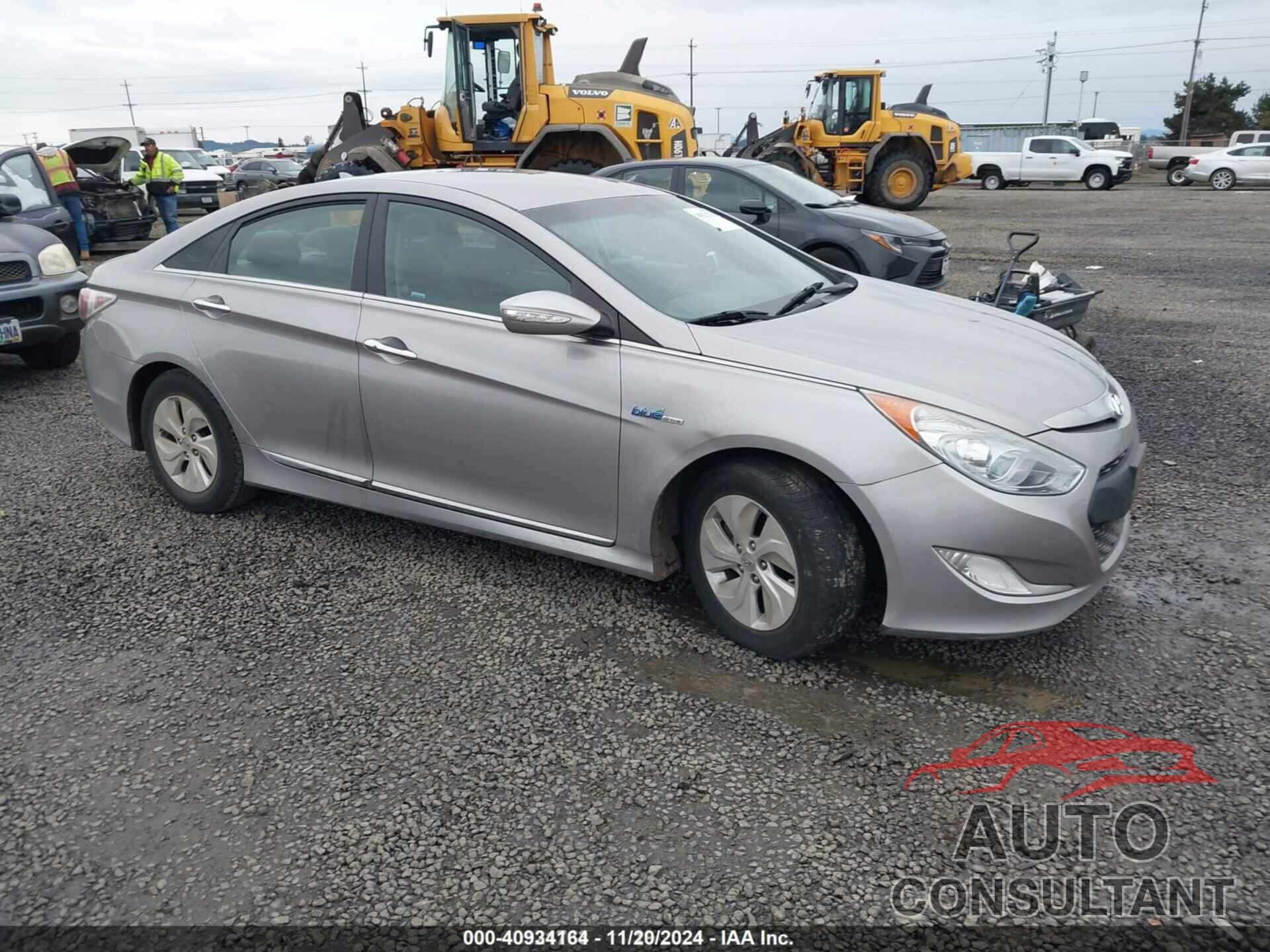 HYUNDAI SONATA HYBRID 2013 - KMHEC4A46DA099232