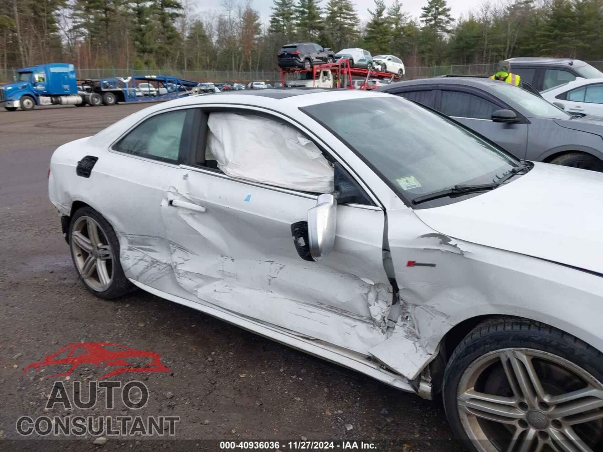 AUDI S5 2013 - WAUCGAFR0DA074875