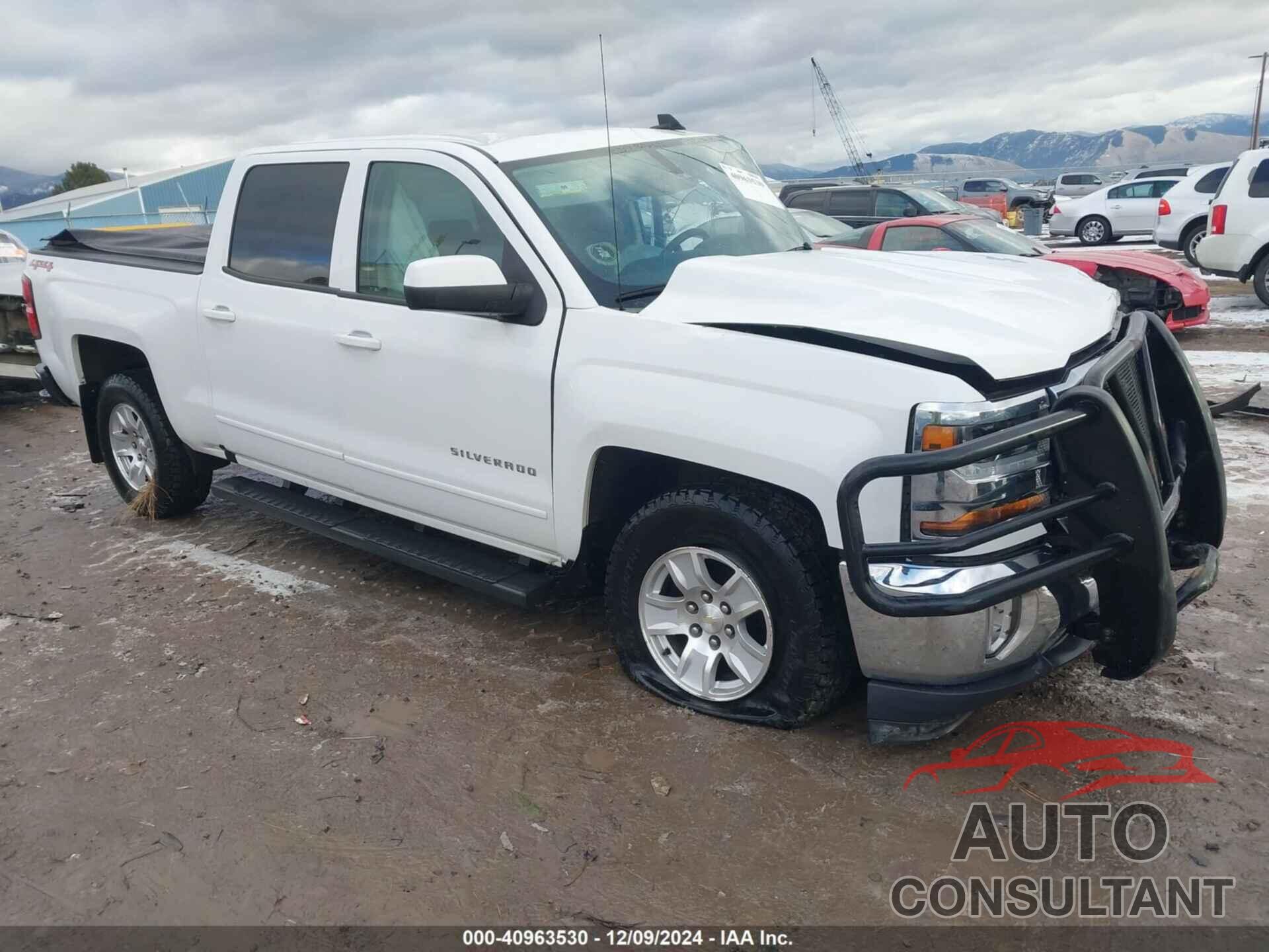 CHEVROLET SILVERADO 1500 2018 - 3GCUKREC5JG462344