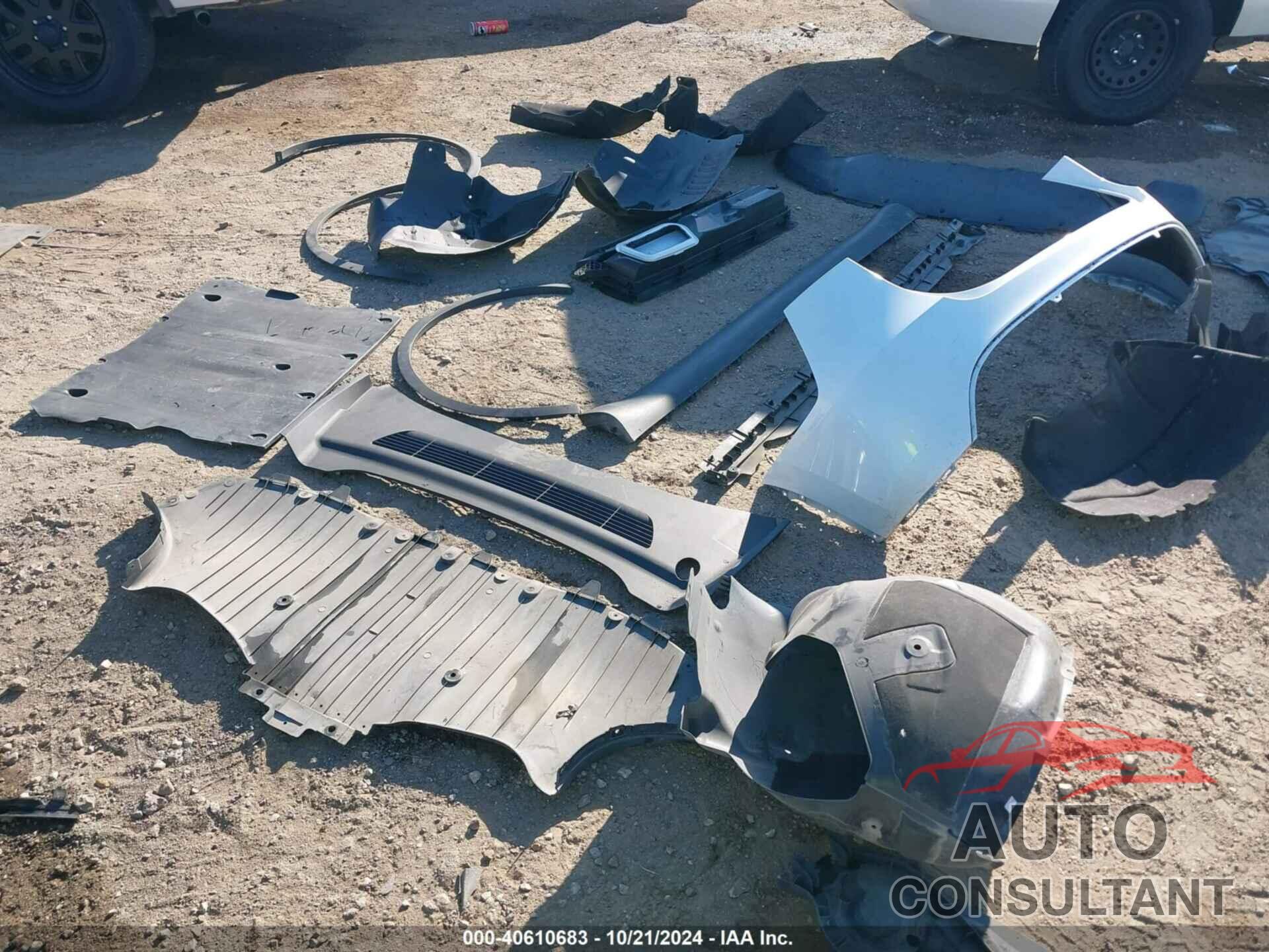 TESLA MODEL Y 2023 - 7SAYGDEE5PA148019