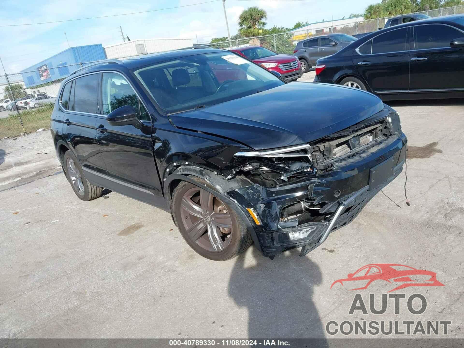 VOLKSWAGEN TIGUAN 2018 - 3VV4B7AX9JM198786