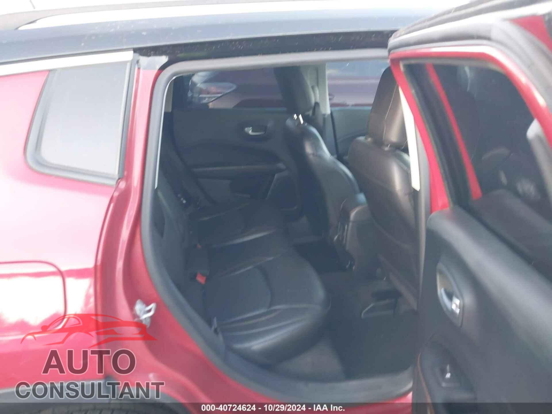 JEEP COMPASS 2018 - 3C4NJDCBXJT200749