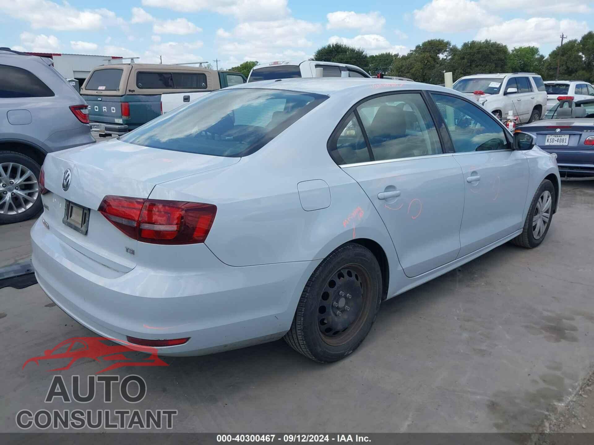 VOLKSWAGEN JETTA 2017 - 3VW2B7AJ5HM309665