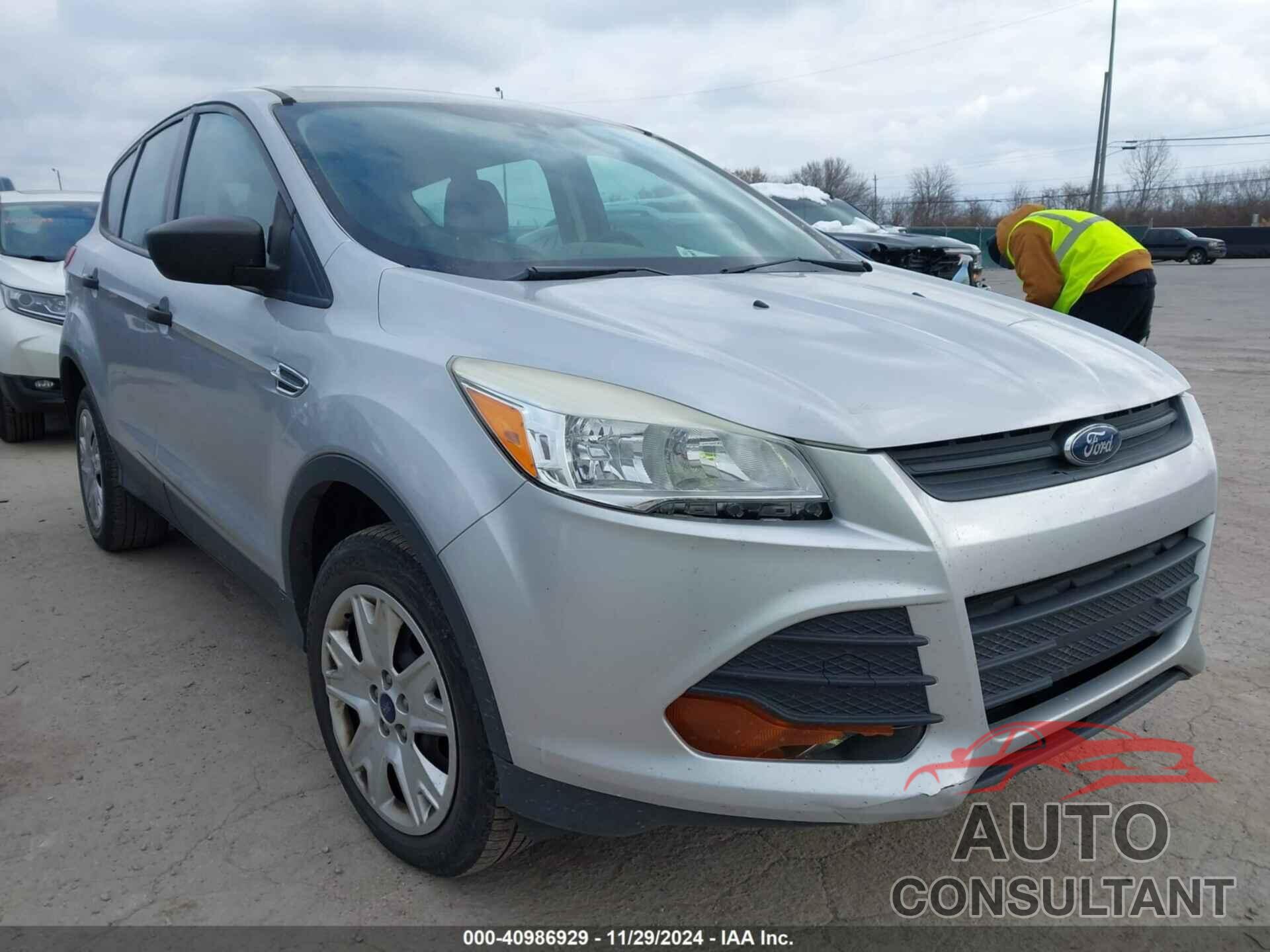 FORD ESCAPE 2013 - 1FMCU0F70DUB28836