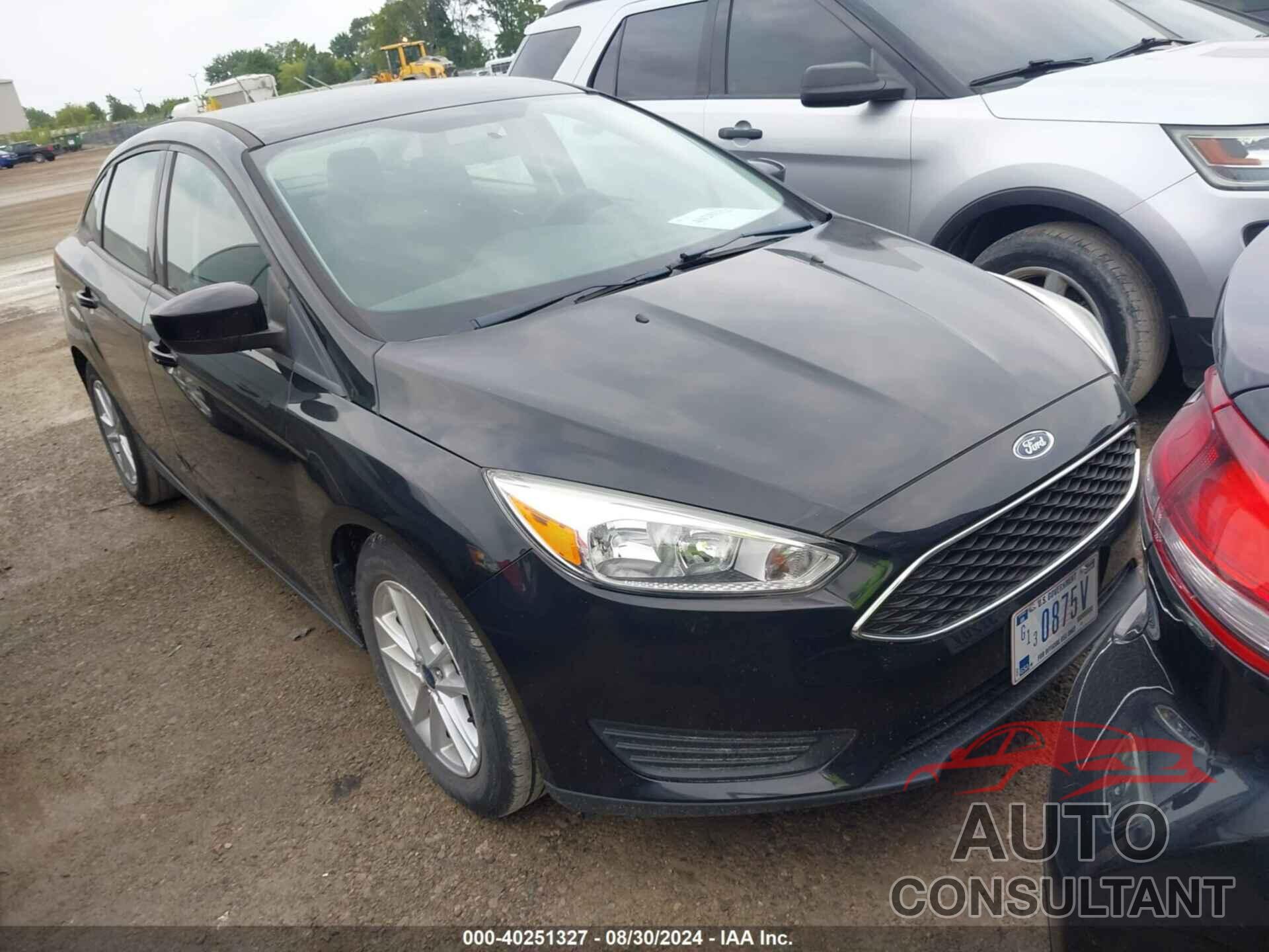 FORD FOCUS 2018 - 1FADP3F23JL327831