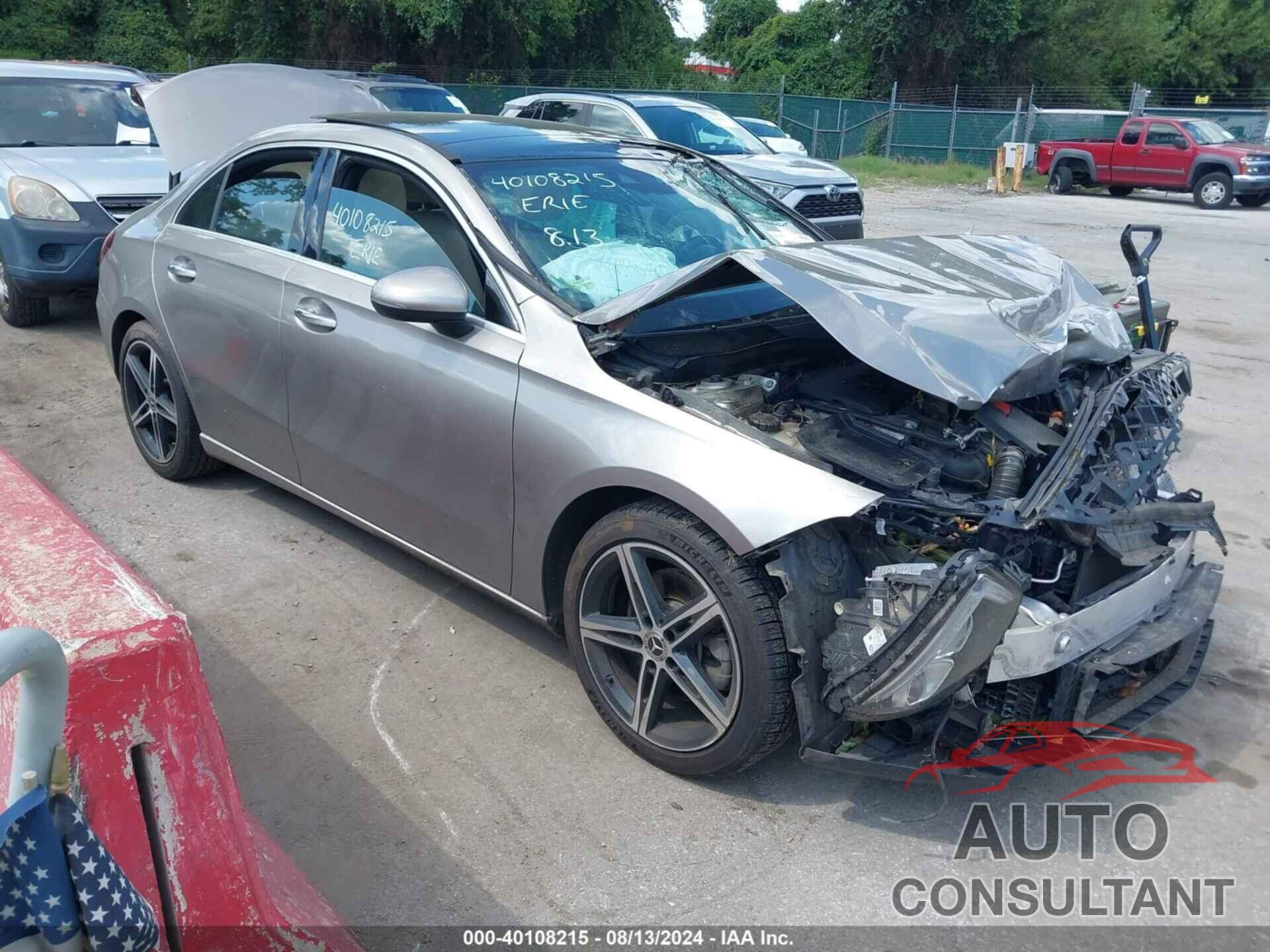 MERCEDES-BENZ A 220 2019 - WDD3G4EB9KW001468