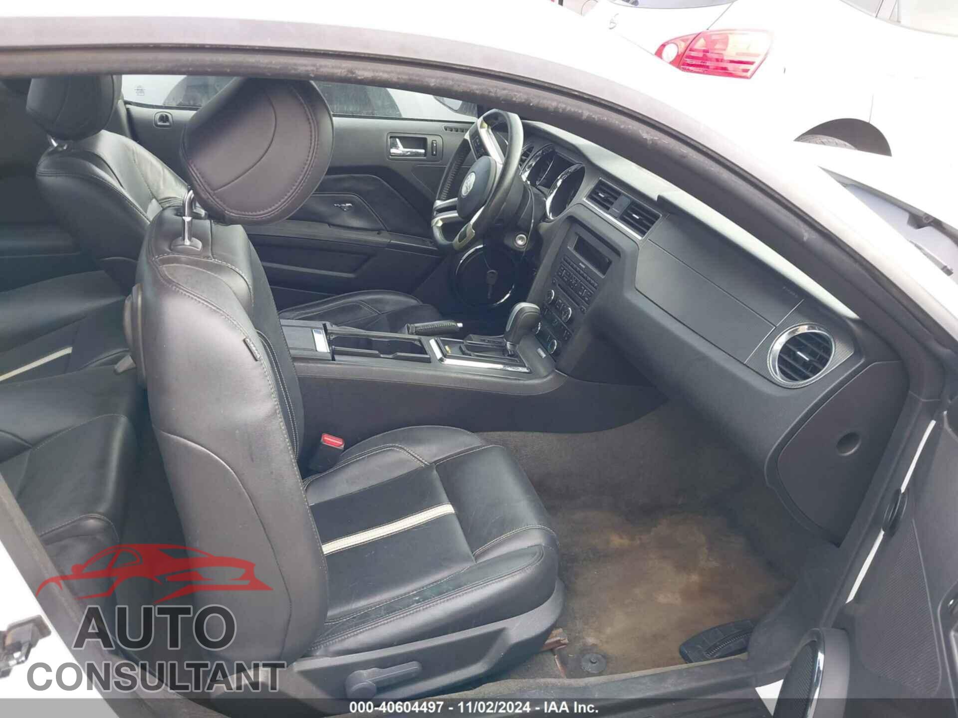 FORD MUSTANG 2014 - 1ZVBP8CF4E5238587