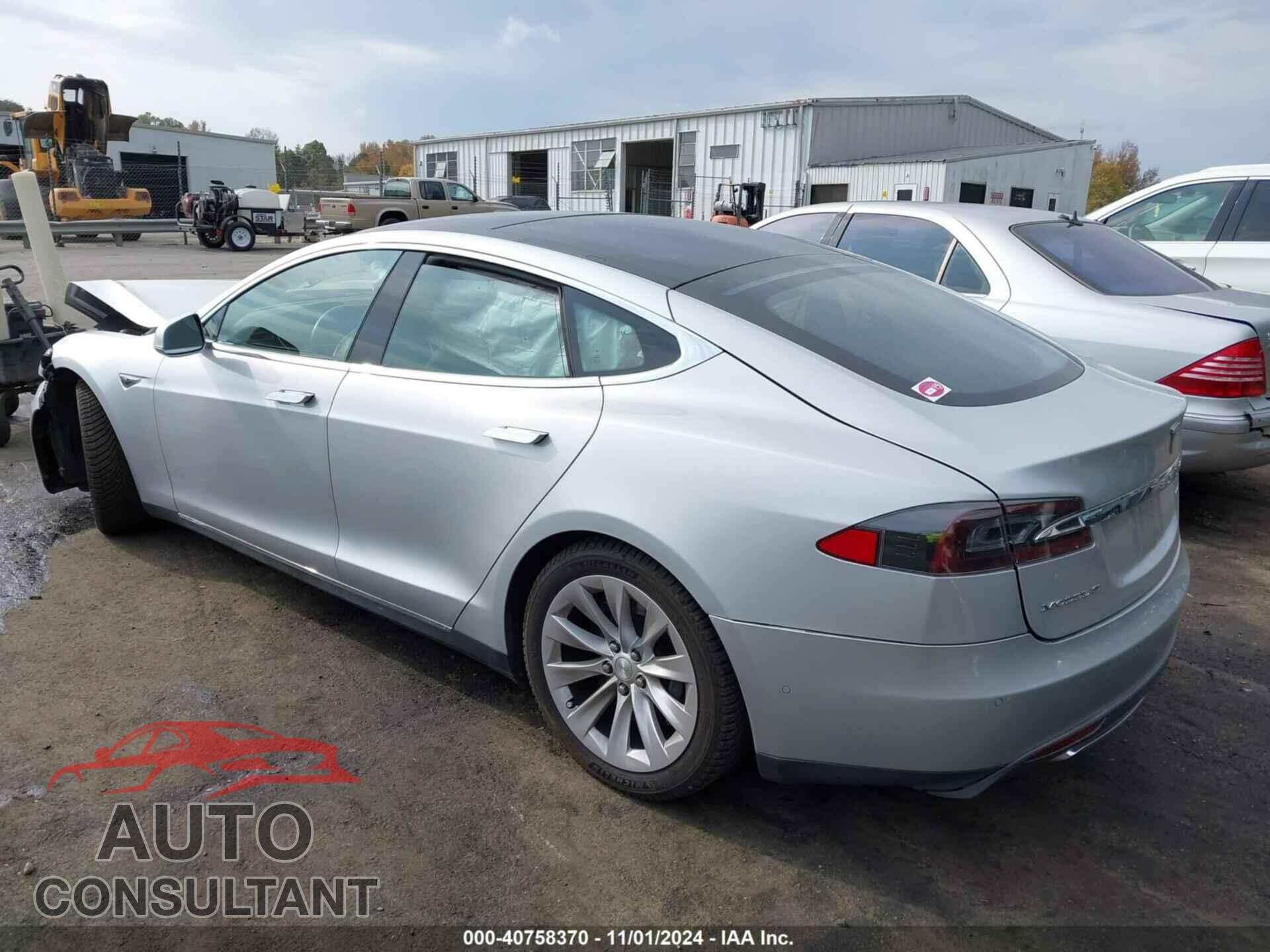 TESLA MODEL S 2015 - 5YJSA1E21FF119045