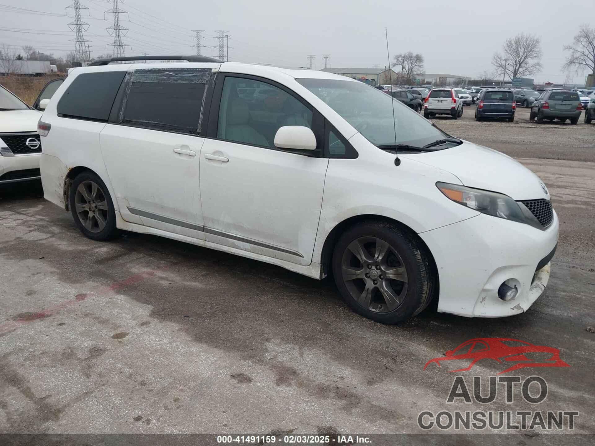 TOYOTA SIENNA 2011 - 5TDXK3DC0BS122811