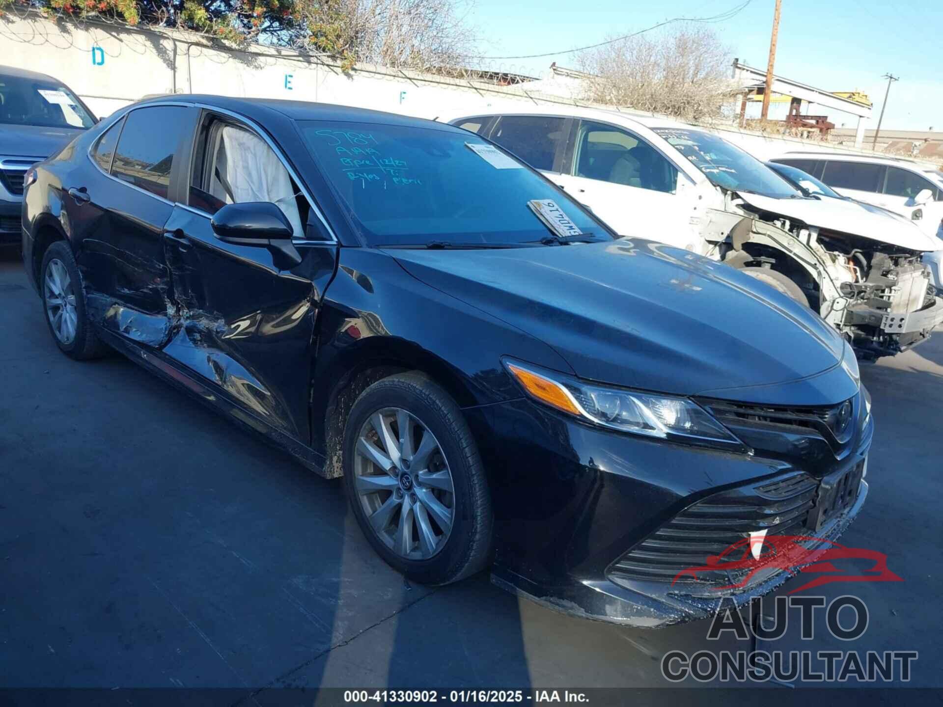 TOYOTA CAMRY 2019 - 4T1B11HK4KU198722