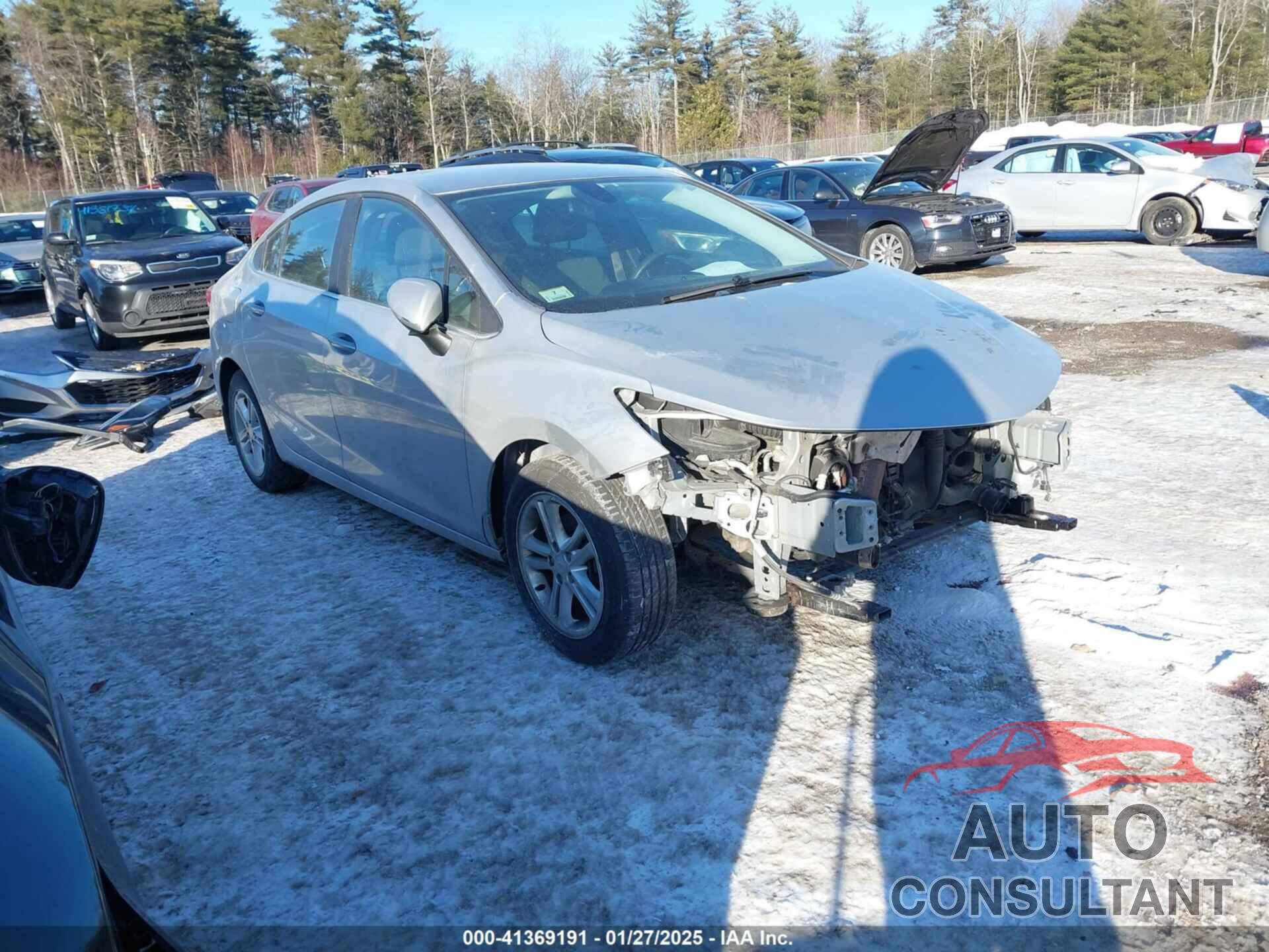 CHEVROLET CRUZE 2017 - 1G1BE5SM1H7248597