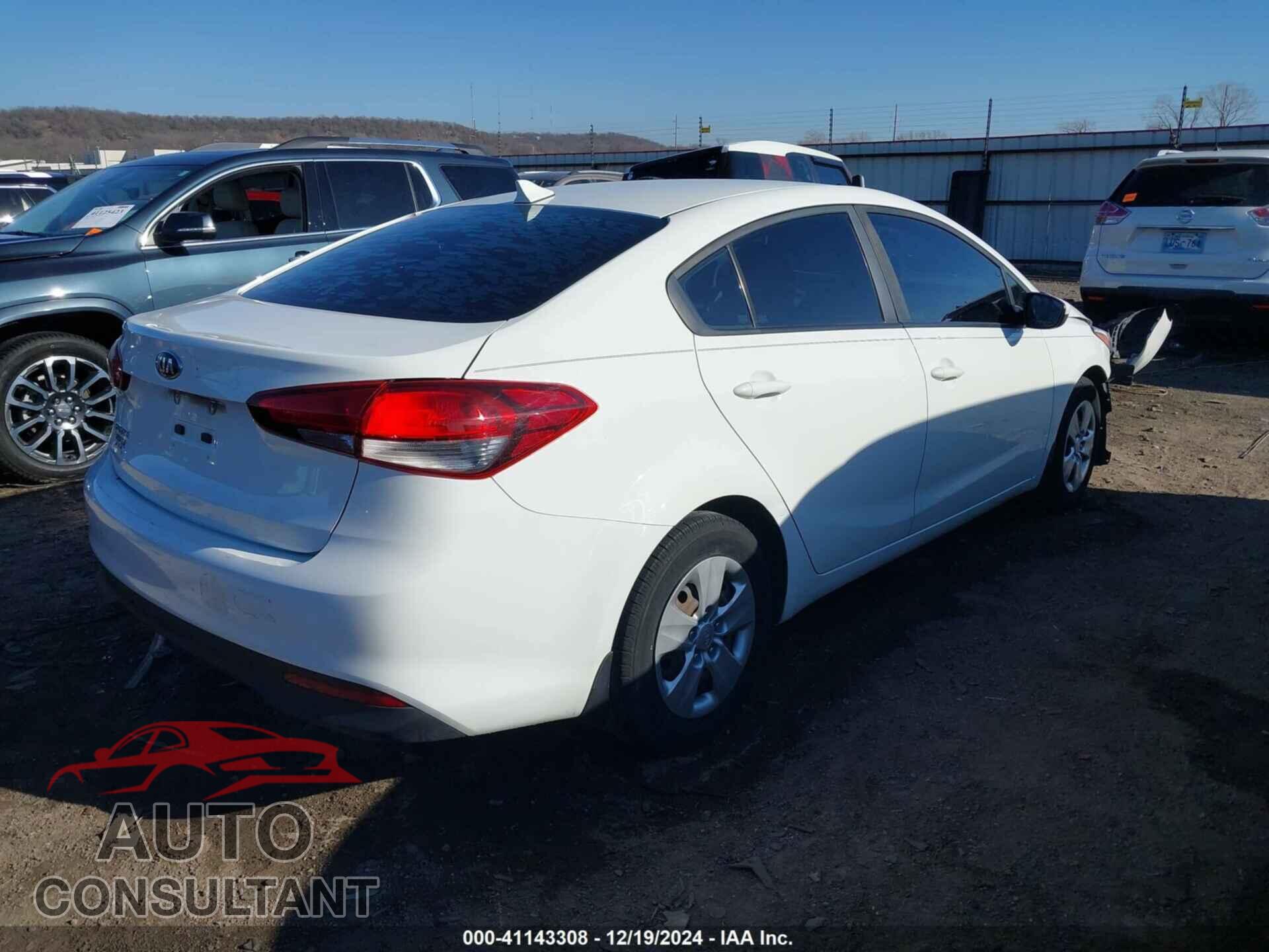 KIA FORTE 2017 - 3KPFK4A75HE034266