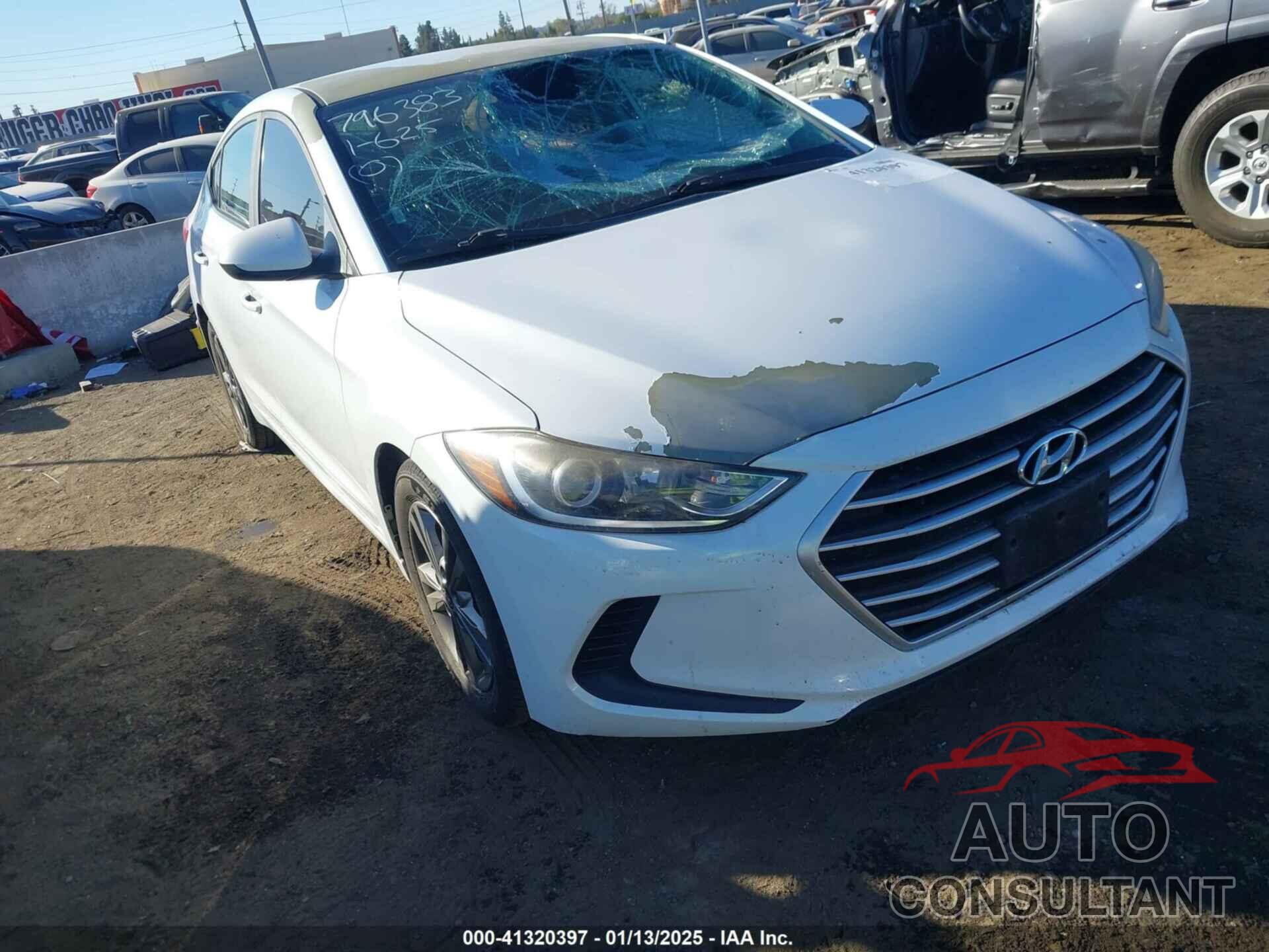 HYUNDAI ELANTRA 2018 - 5NPD84LF8JH214496