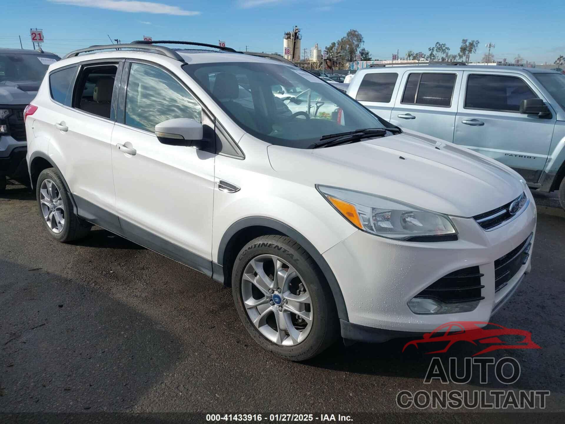 FORD ESCAPE 2013 - 1FMCU0HX3DUB08657