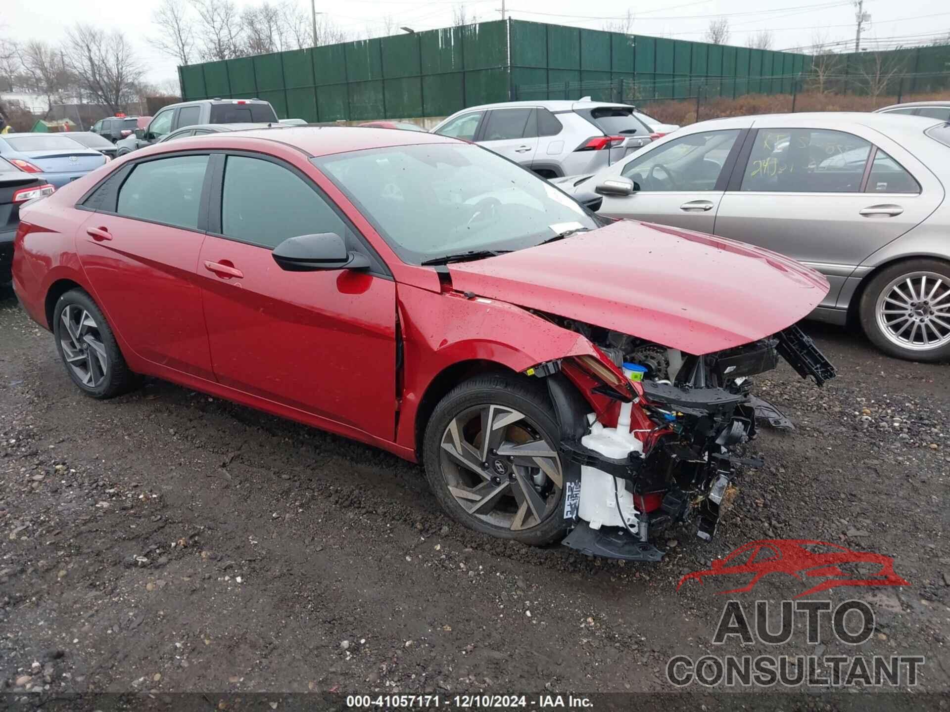HYUNDAI ELANTRA 2025 - KMHLM4DG8SU884079