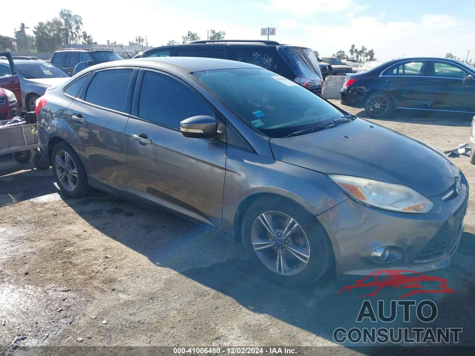 FORD FOCUS 2014 - 1FADP3F27EL348638