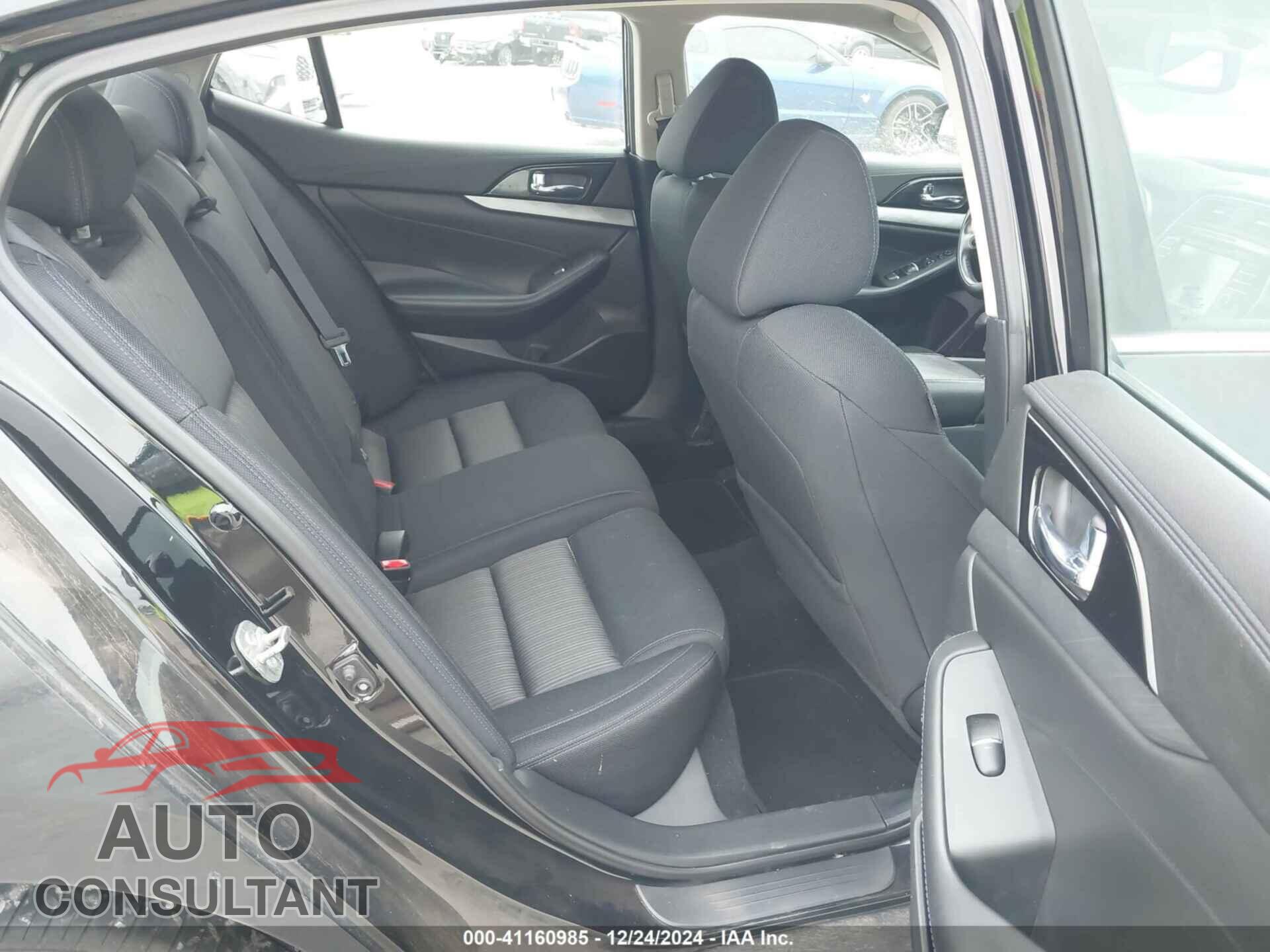 NISSAN MAXIMA 2017 - 1N4AA6AP1HC439384