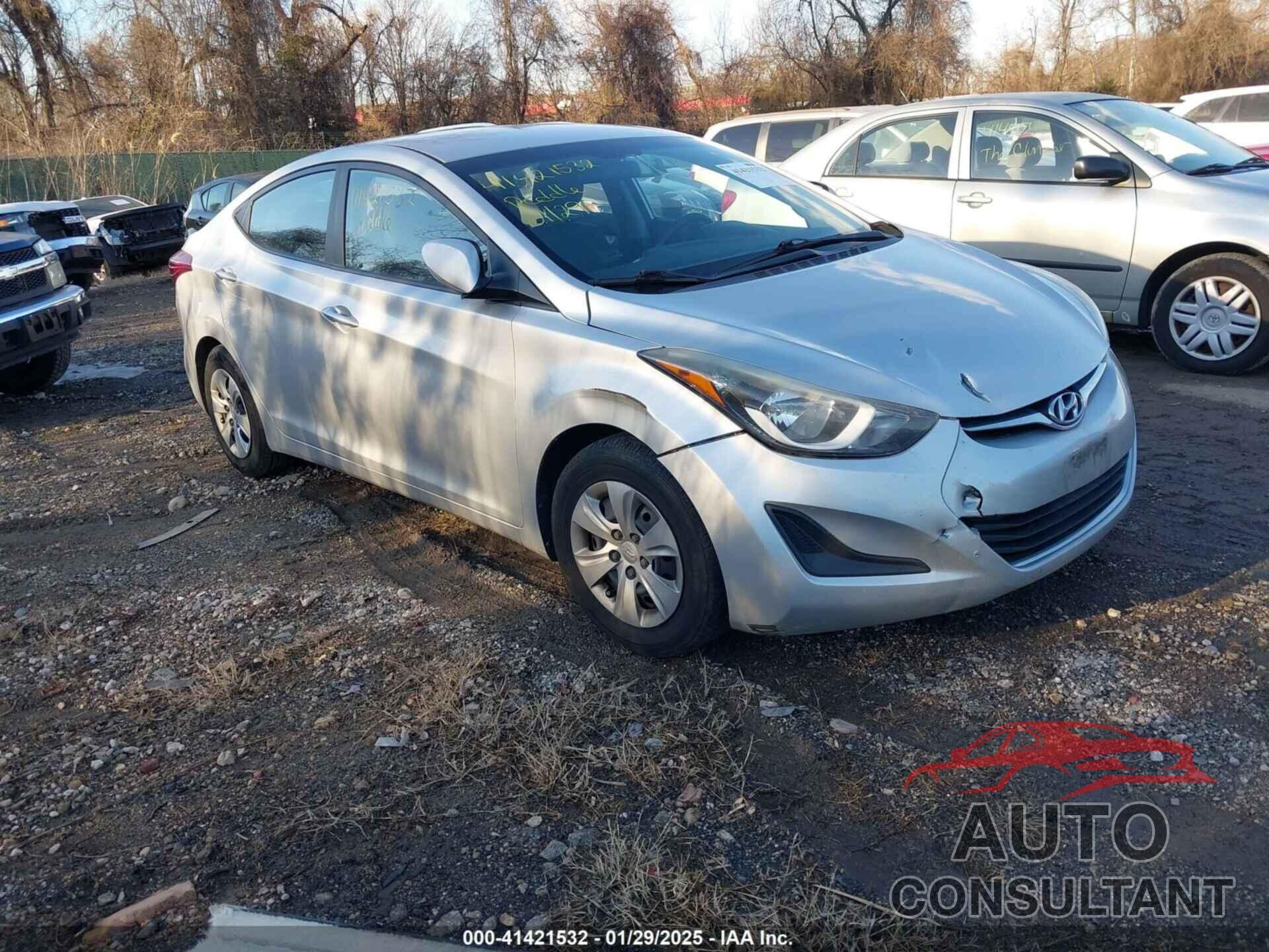 HYUNDAI ELANTRA 2016 - 5NPDH4AE2GH740187