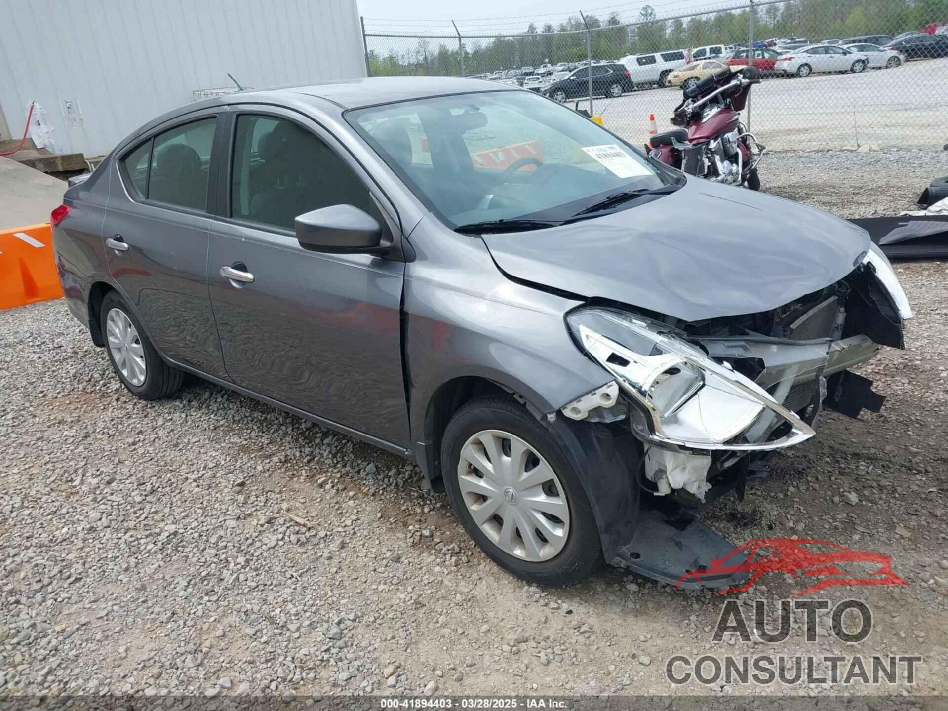 NISSAN VERSA 2019 - 3N1CN7AP0KL809185