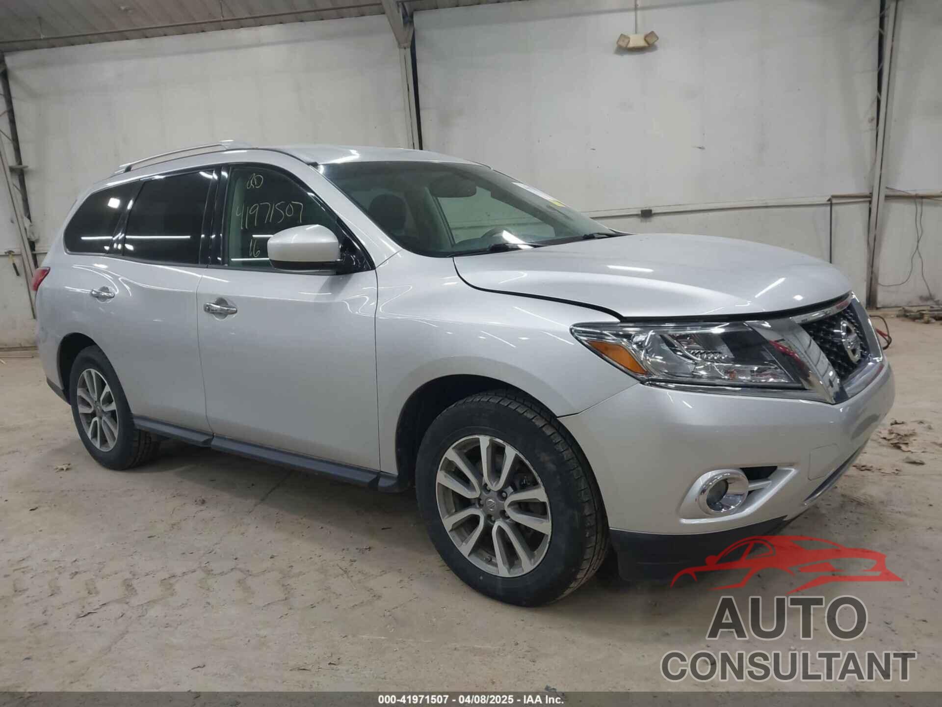 NISSAN PATHFINDER 2016 - 5N1AR2MM8GC630856