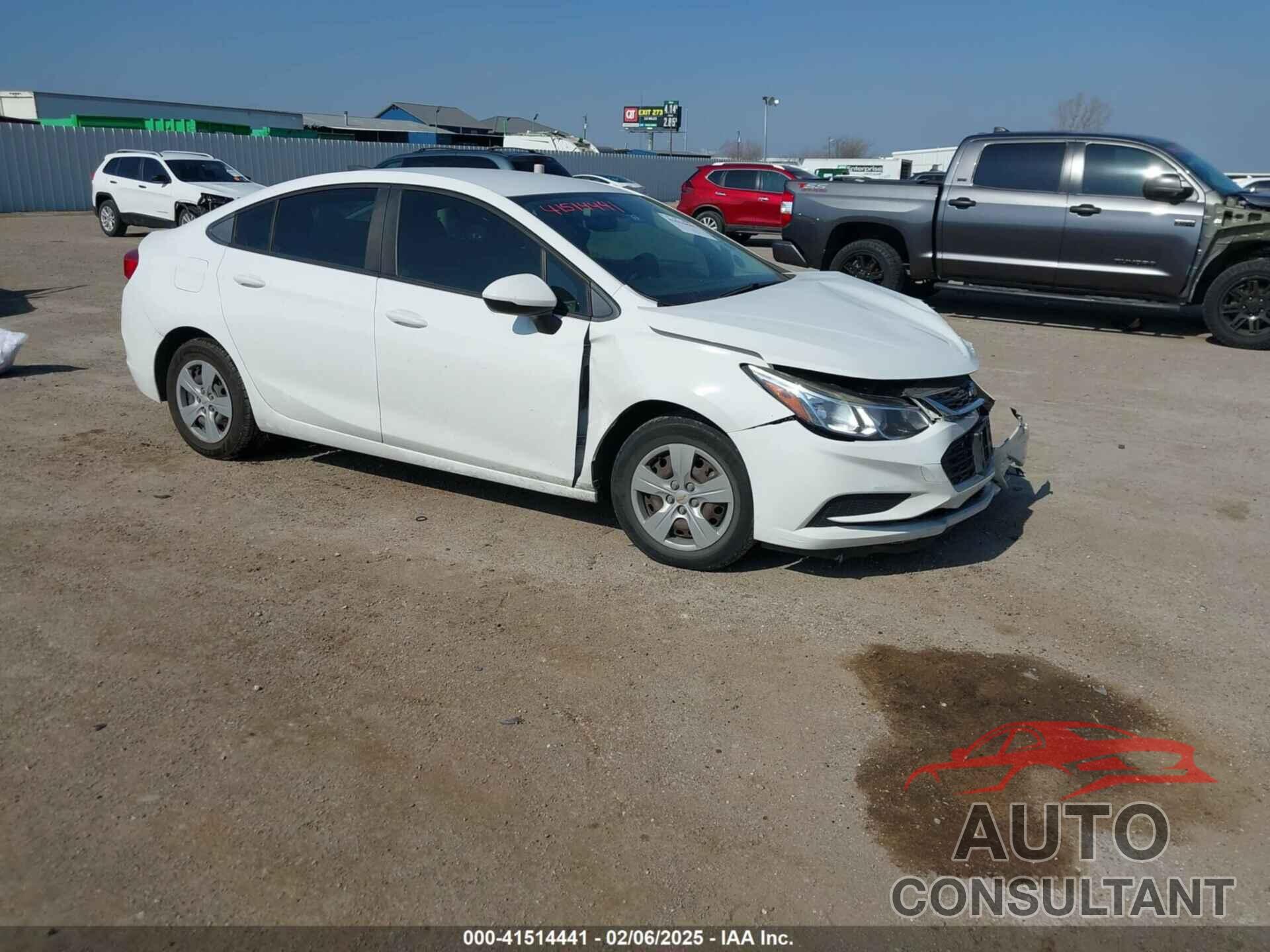 CHEVROLET CRUZE 2018 - 1G1BC5SM0J7190459