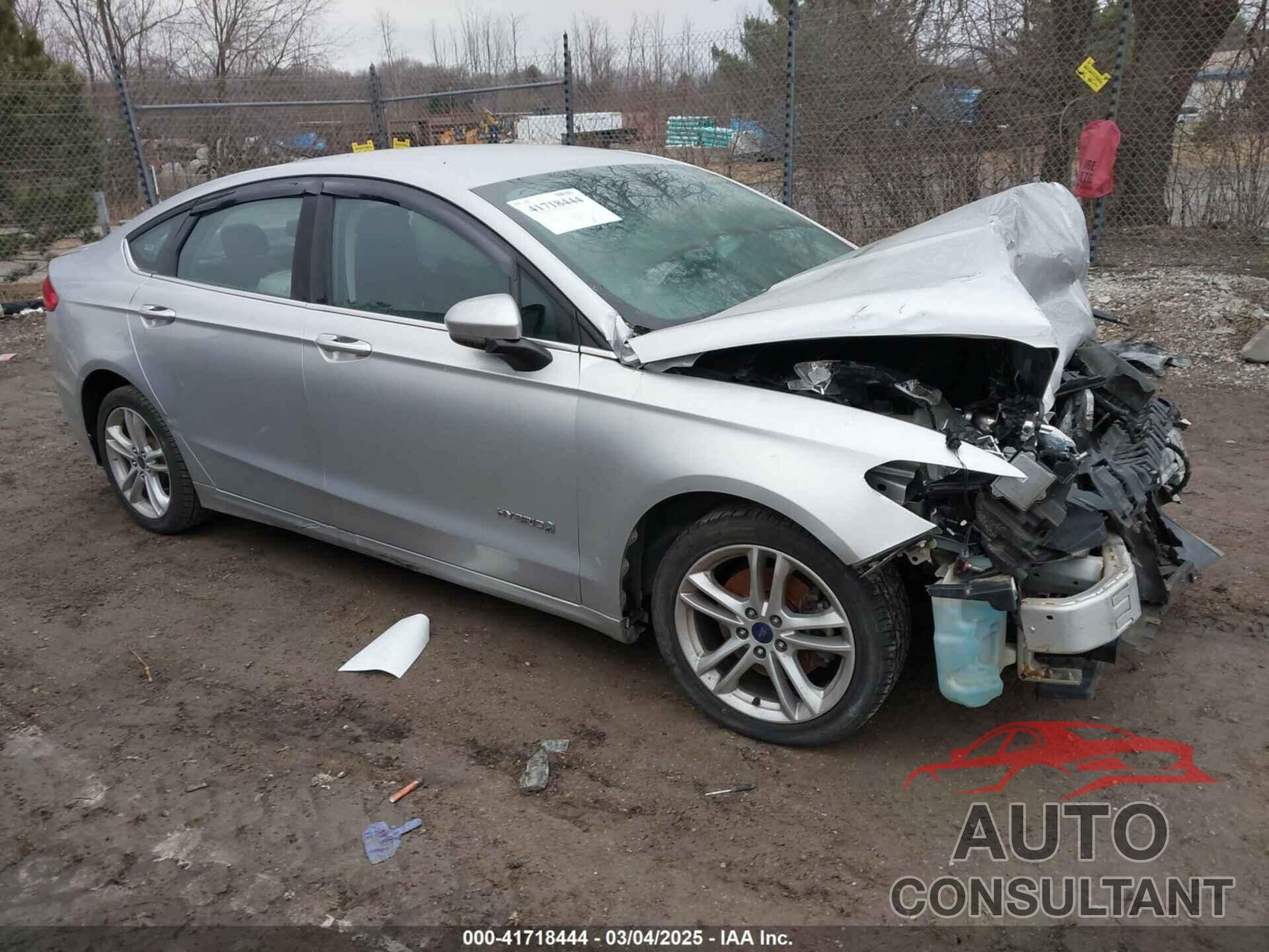 FORD FUSION HYBRID 2018 - 3FA6P0LU3JR141401