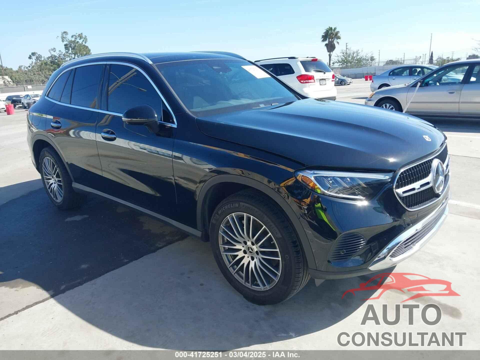 MERCEDES-BENZ GLC 300 2024 - W1NKM4GB4RF180646