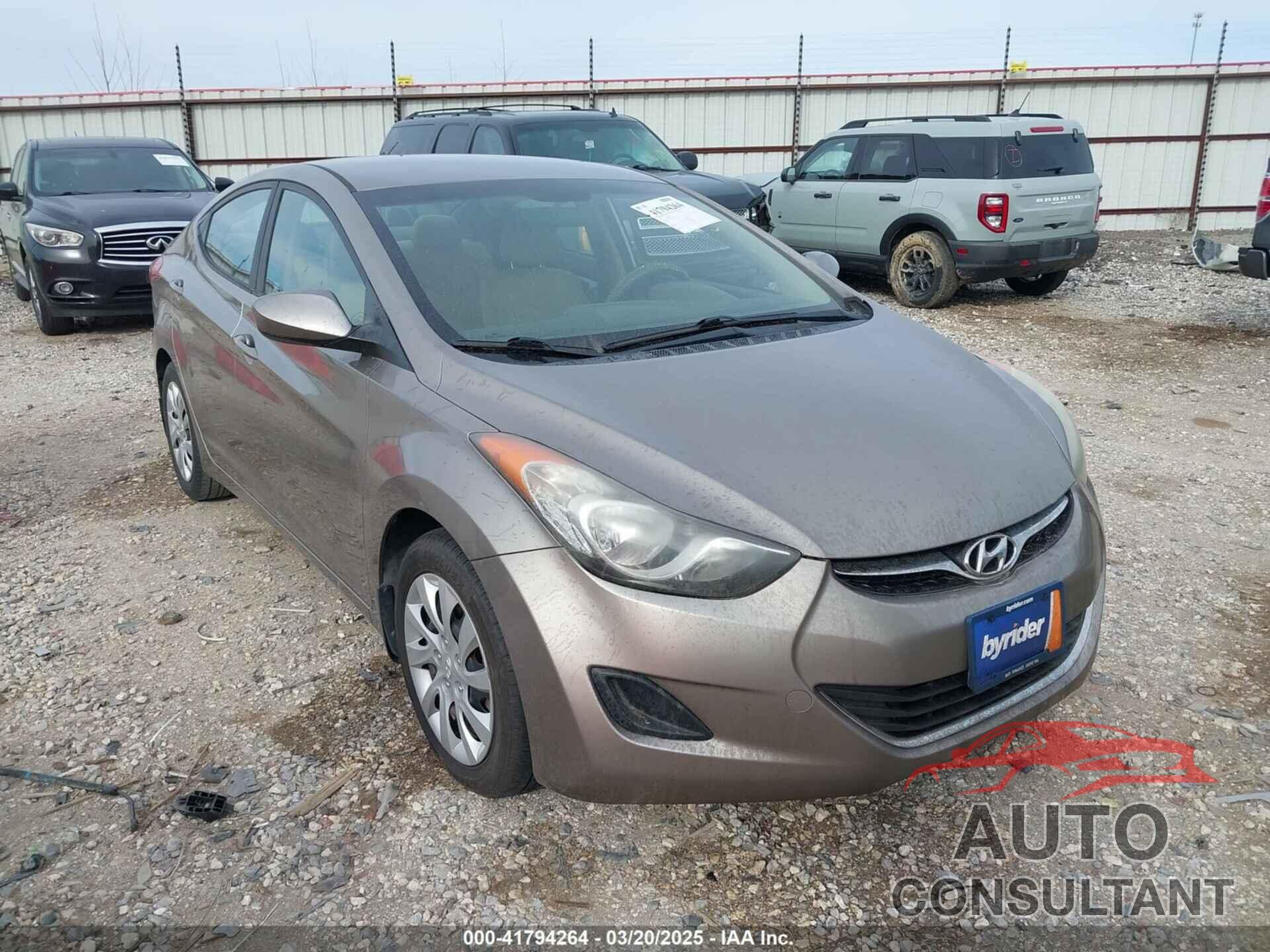 HYUNDAI ELANTRA 2013 - 5NPDH4AE7DH156458