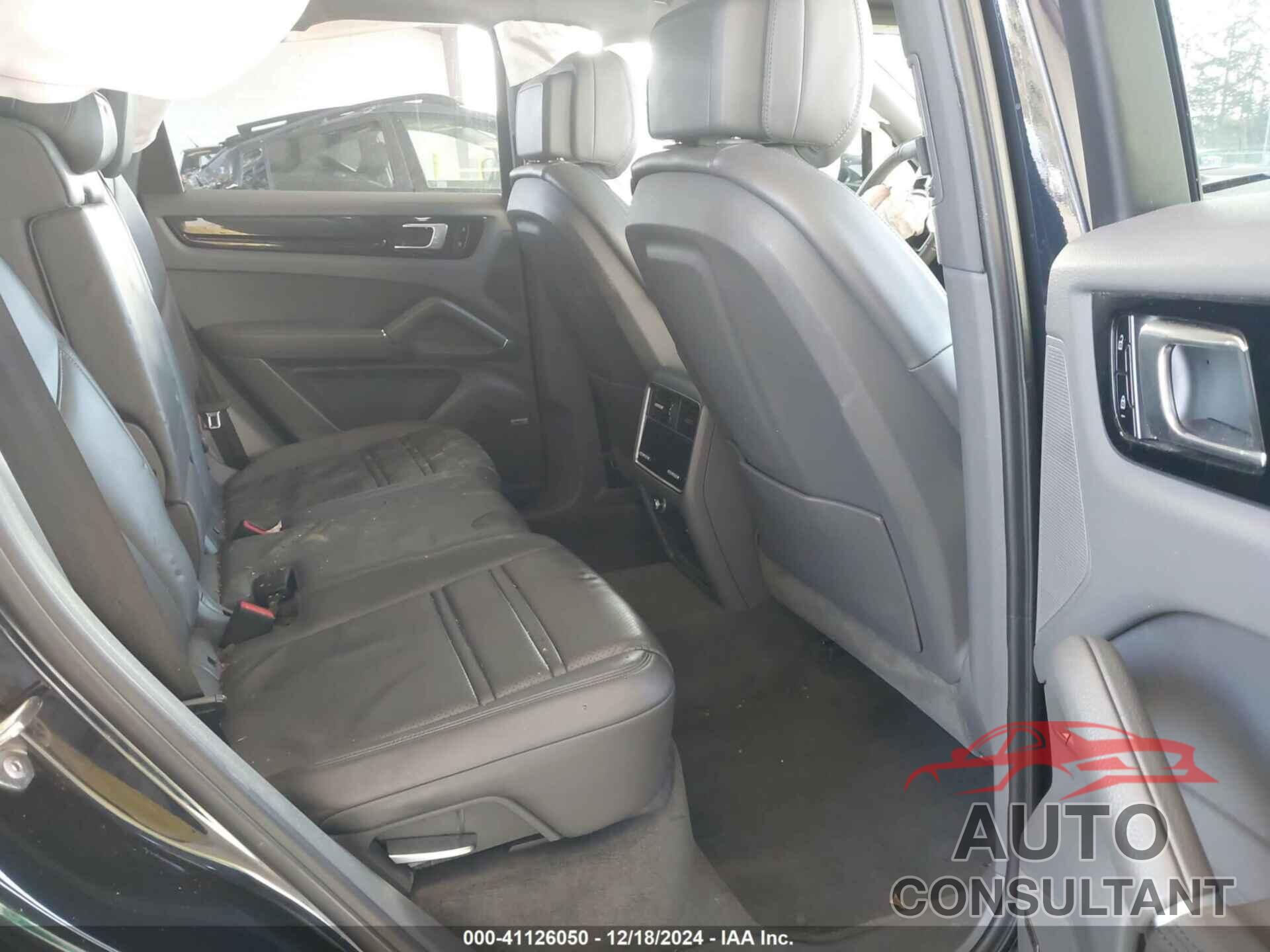 PORSCHE CAYENNE 2019 - WP1AA2AY9KDA18198