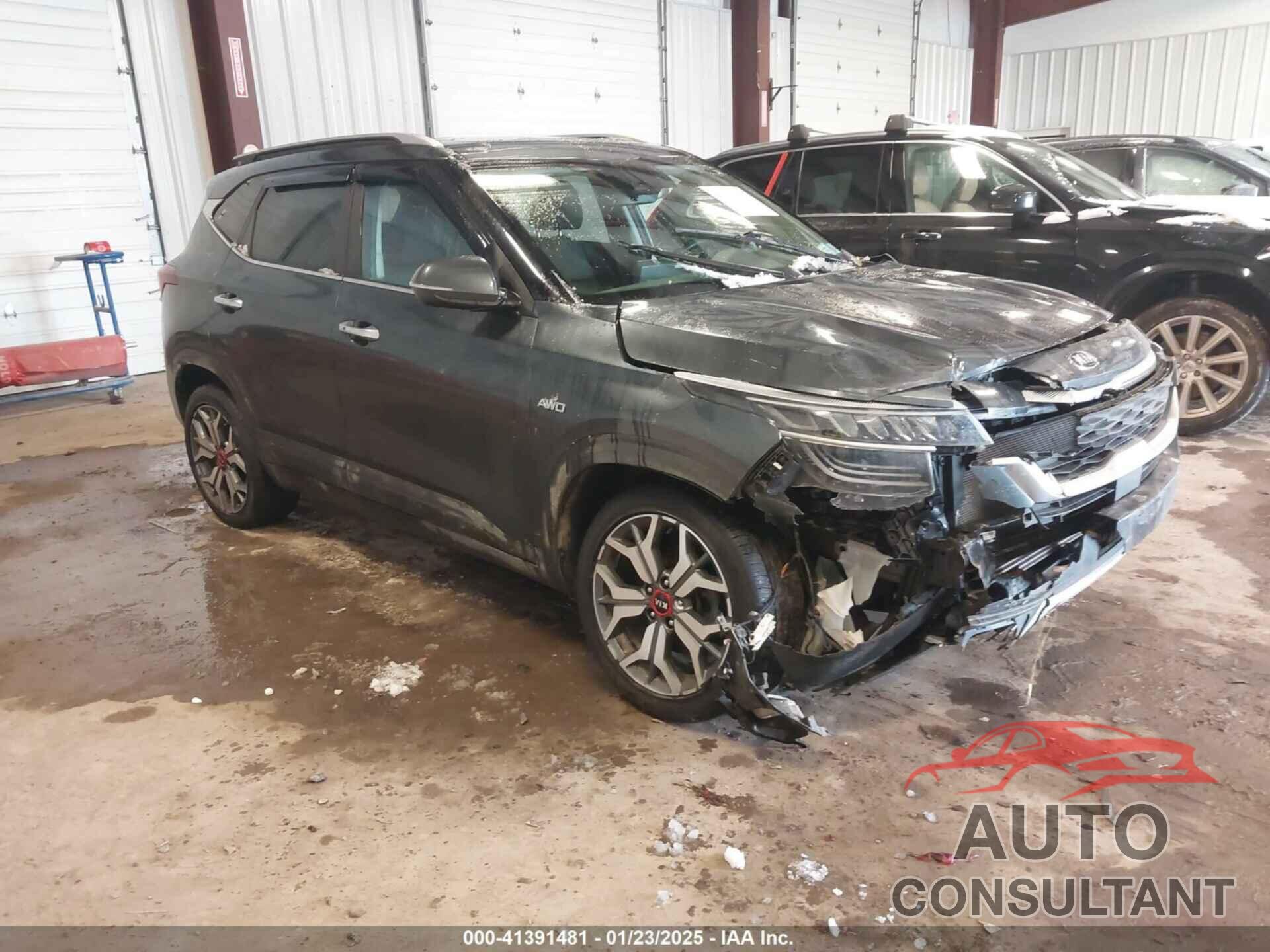 KIA SELTOS 2021 - KNDETCA20M7040266