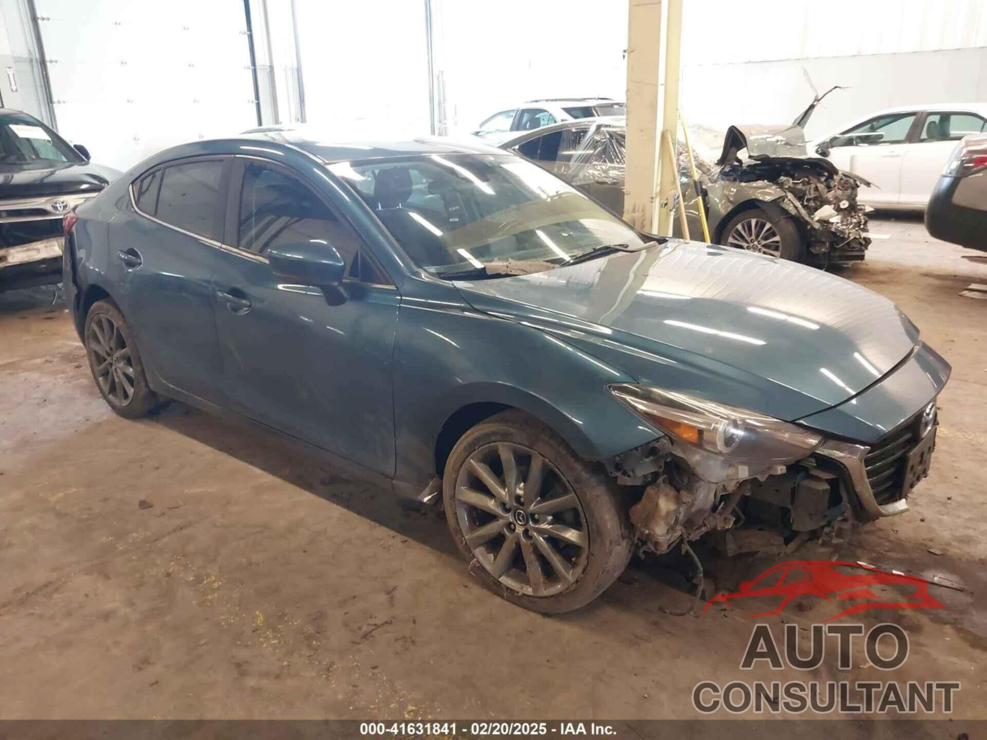 MAZDA MAZDA3 2018 - 3MZBN1W36JM201060