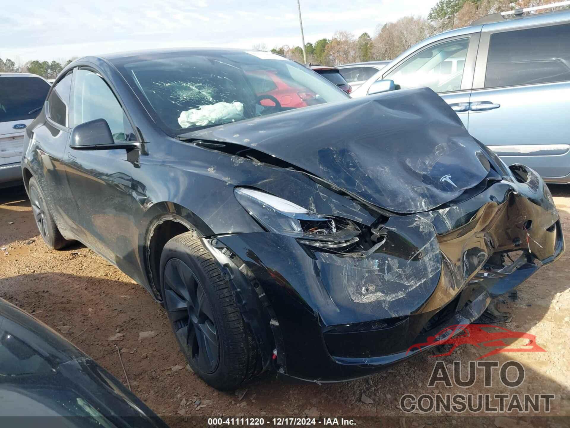 TESLA MODEL Y 2024 - 7SAYGDEE3RA329560