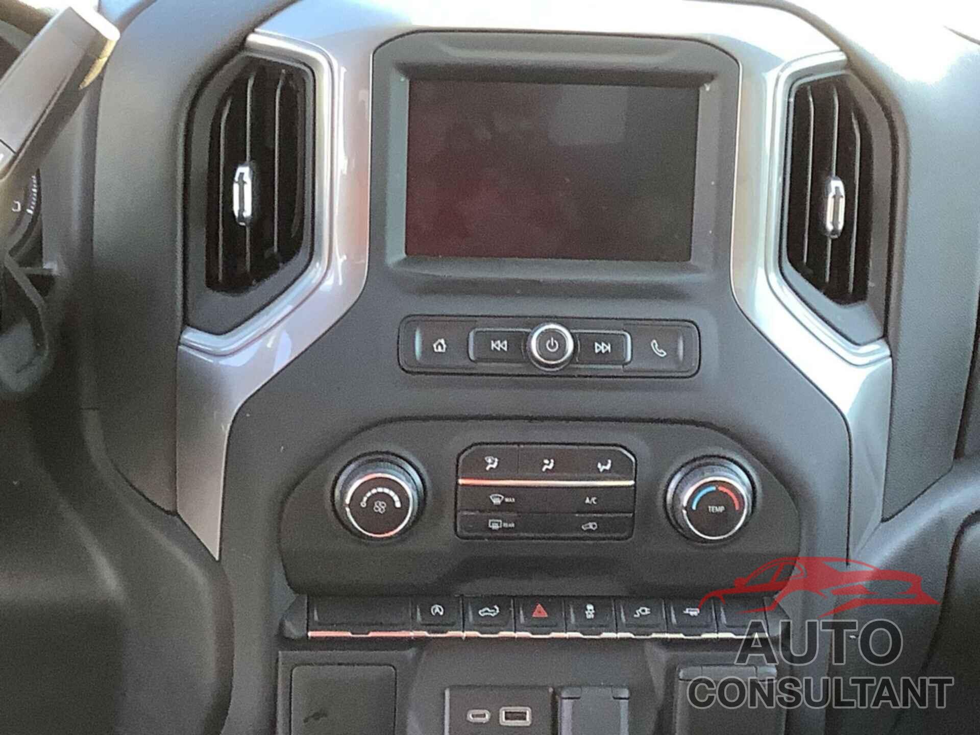 CHEVROLET SILVERADO 2021 - 1GCPWBEK5MZ280101