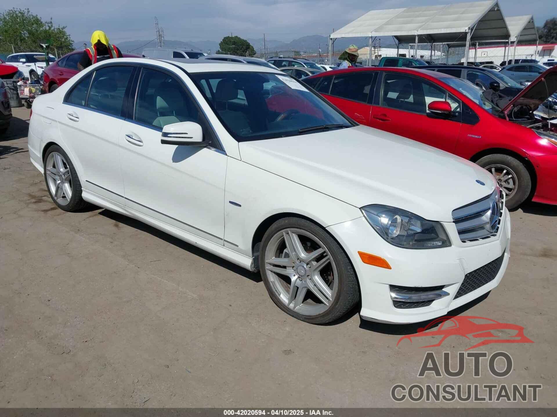 MERCEDES-BENZ C 250 2012 - WDDGF4HB1CA725623