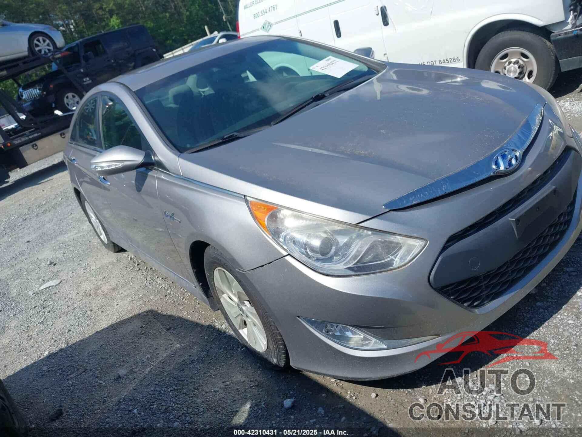 HYUNDAI SONATA HYBRID 2013 - KMHEC4A44DA051387